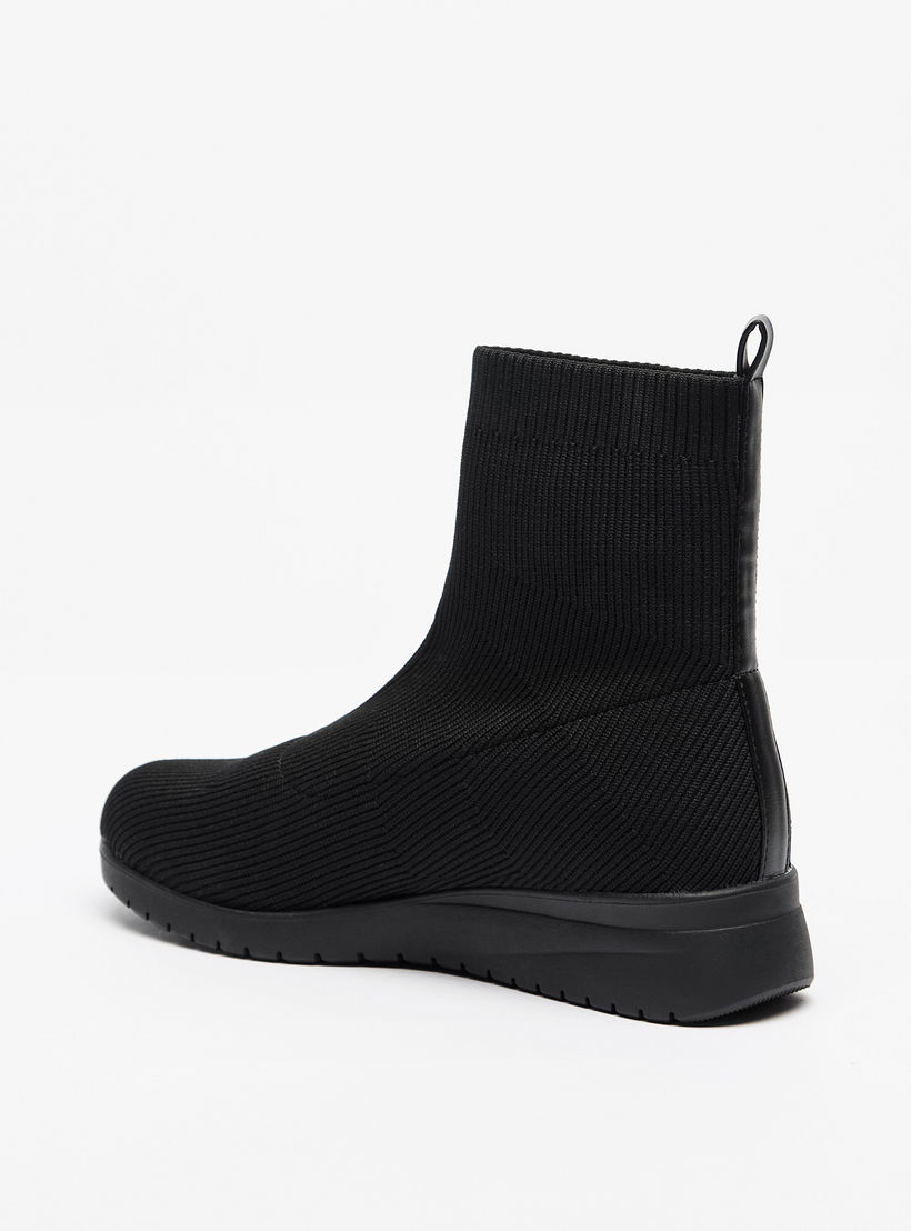 بوت بارز الملمس وسهل الارتداء للكاحل من لو كونفورت-women-shoes-boots-image-2