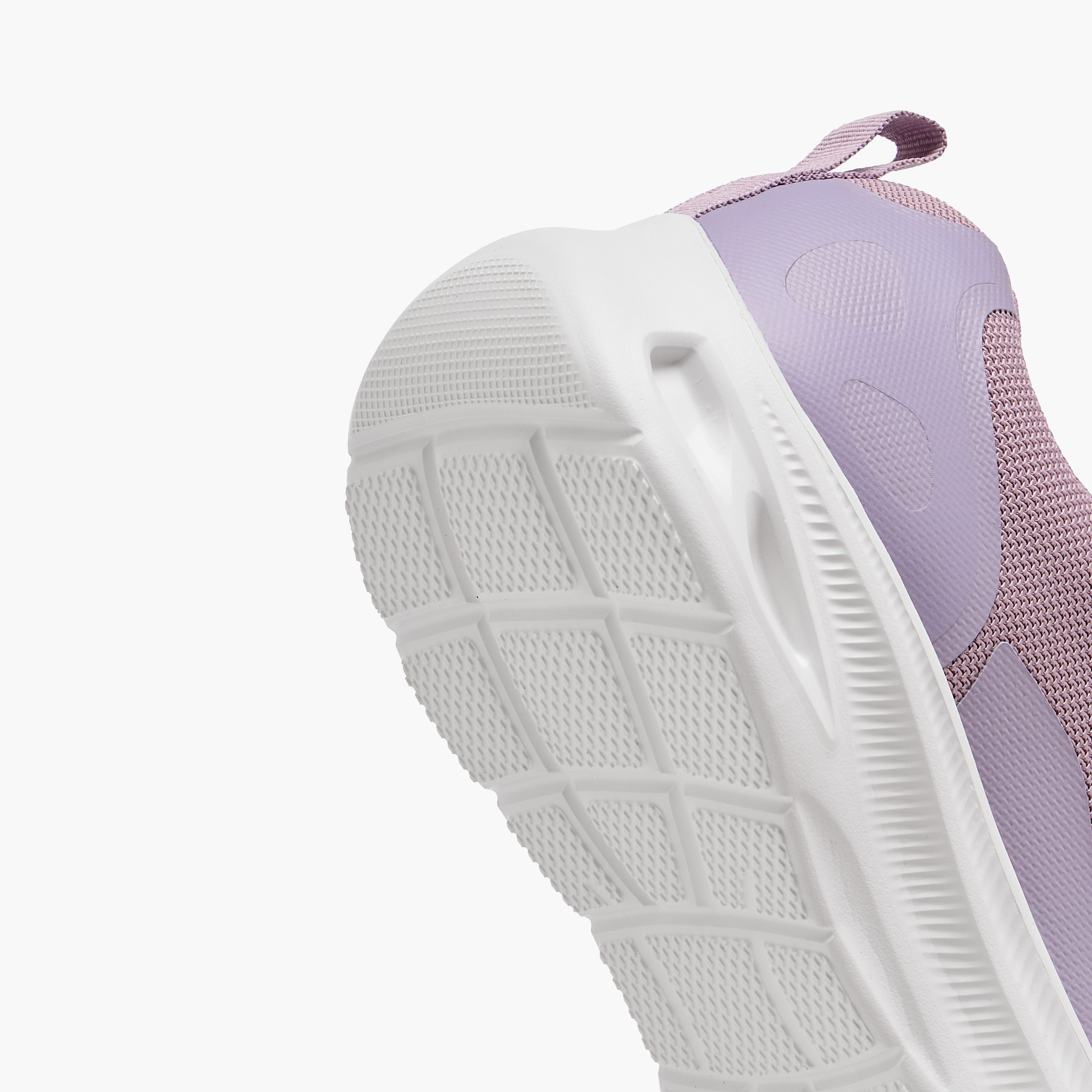 حذاء رياضي بارز الملمس برباط إغلاق من أوكلان بواسطة شو إكسبريس-sports-women-shoes-image-5