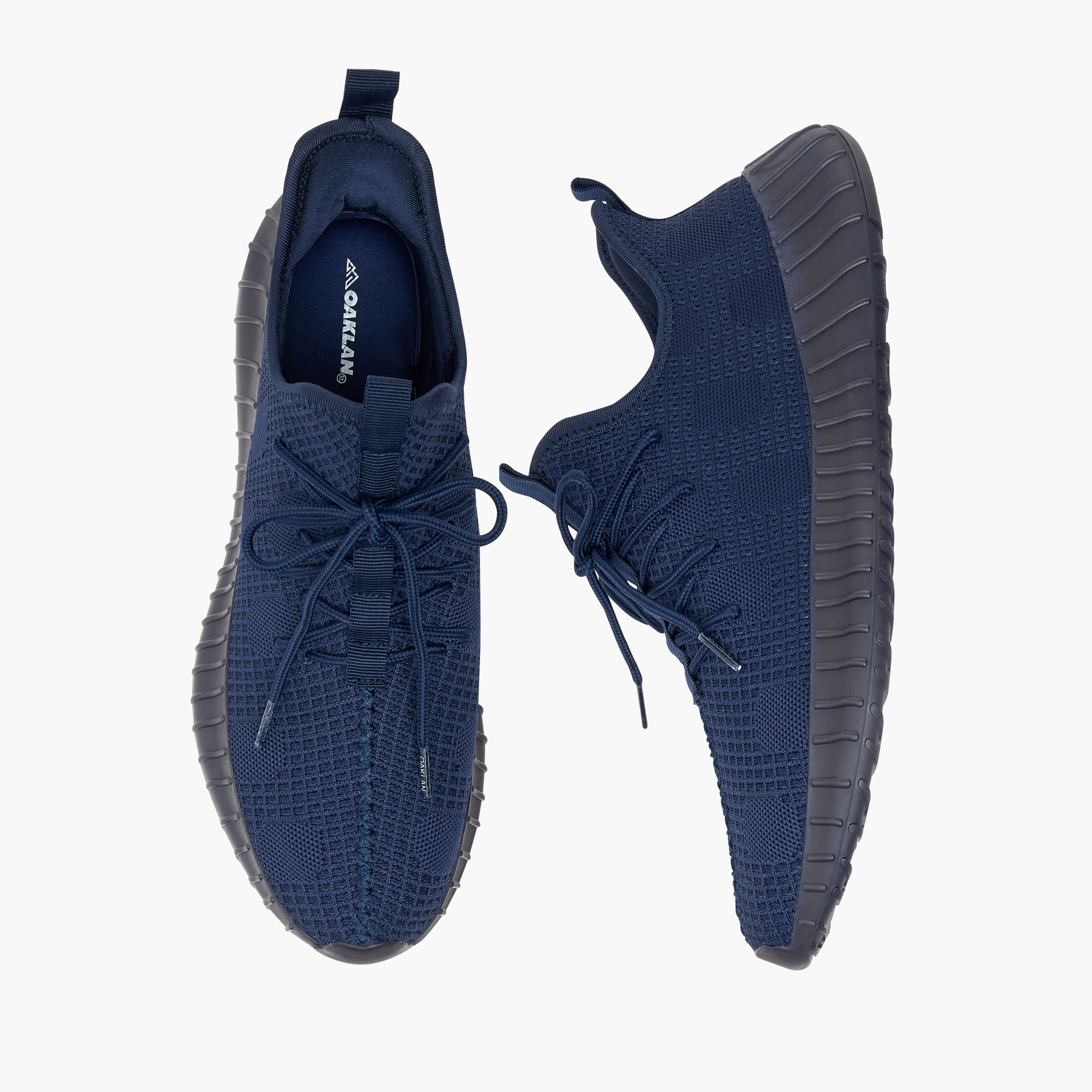 حذاء بارز الملمس برباط إغلاق من أوكلان من شو إكسبريس-sports-men-shoes-image-1