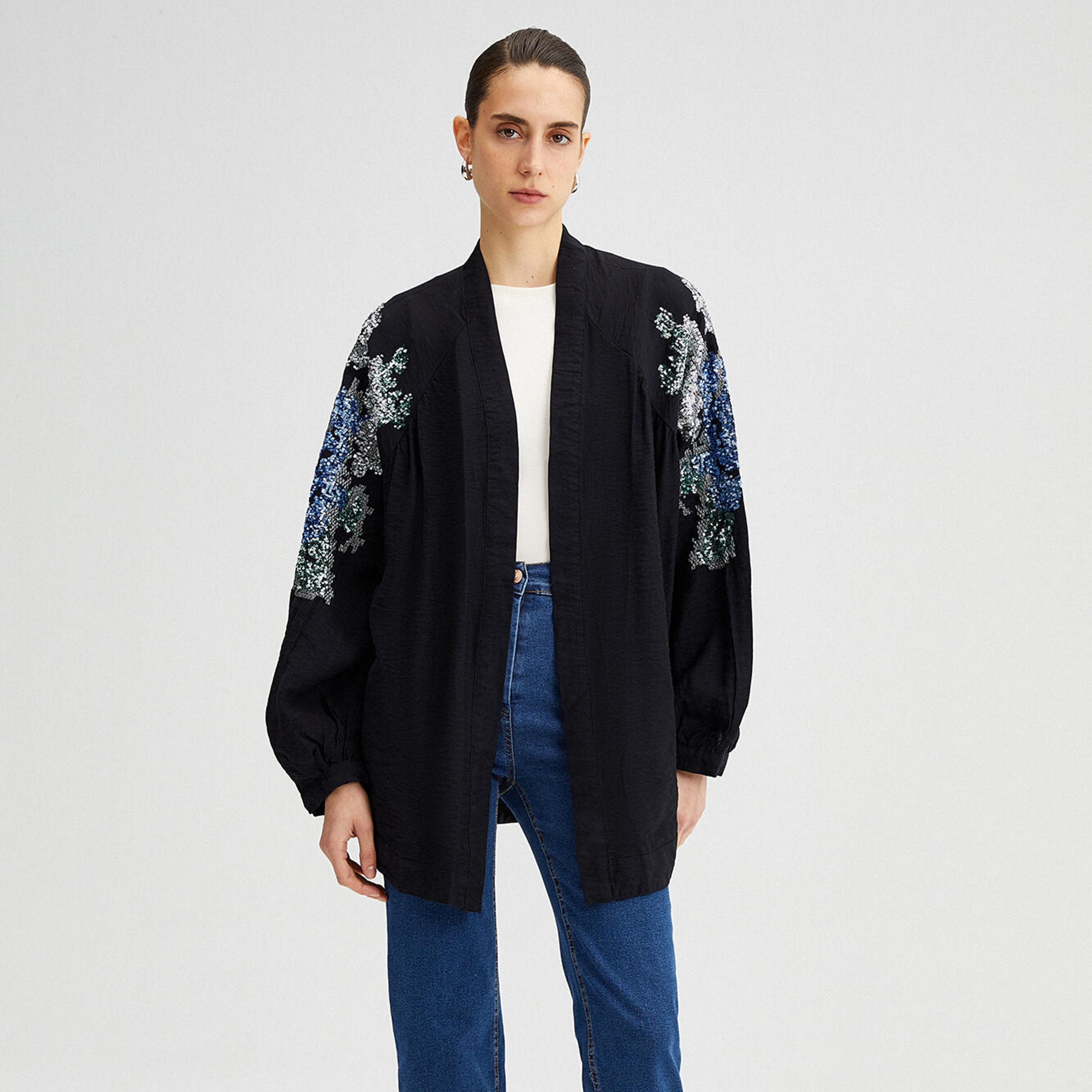 Touche Prive Sequins Front Open Long Sleeves Kimono-women-winterwear-coatsandjackets-coats-image-1
