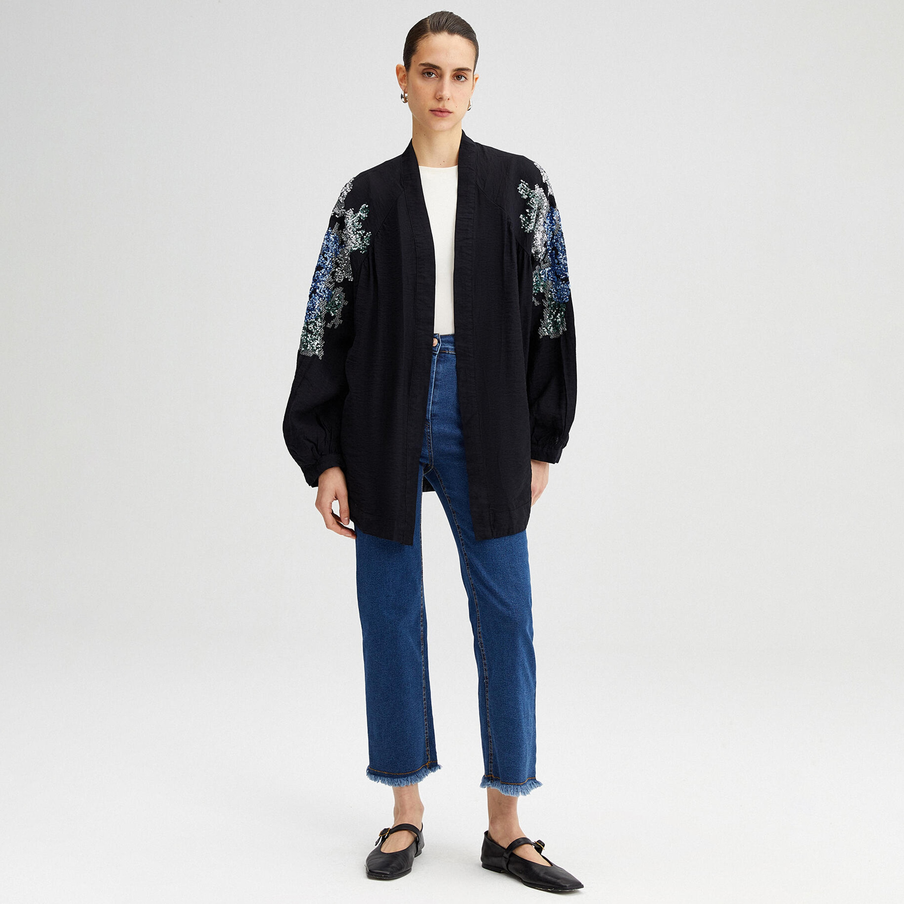 Touche Prive Sequins Front Open Long Sleeves Kimono-women-winterwear-coatsandjackets-coats-image-2