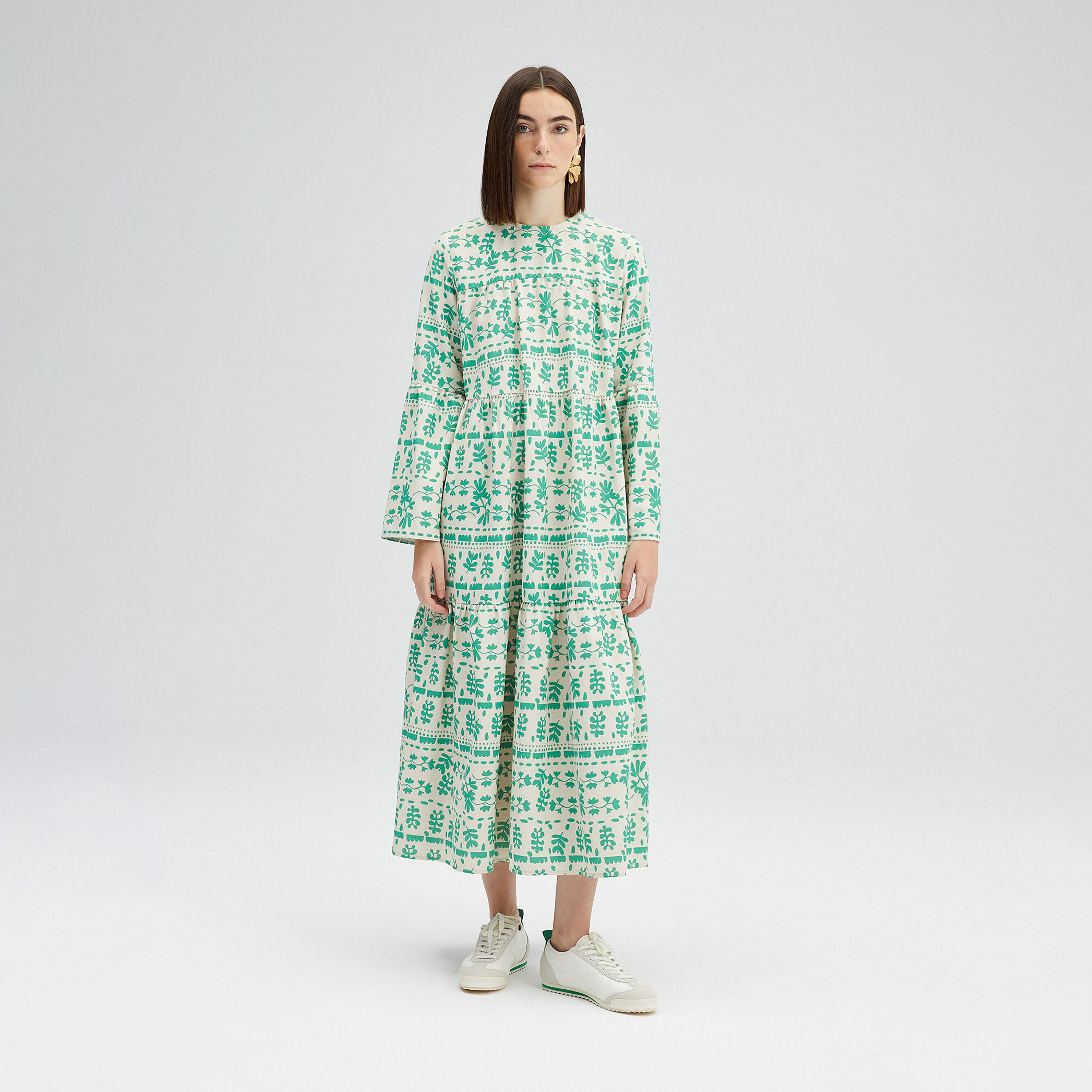 فستان ماكسي بطبعات مع رقبة دائرية ذو تصميم على شكل-A من توش بريف-women-clothing-dresses-image-1