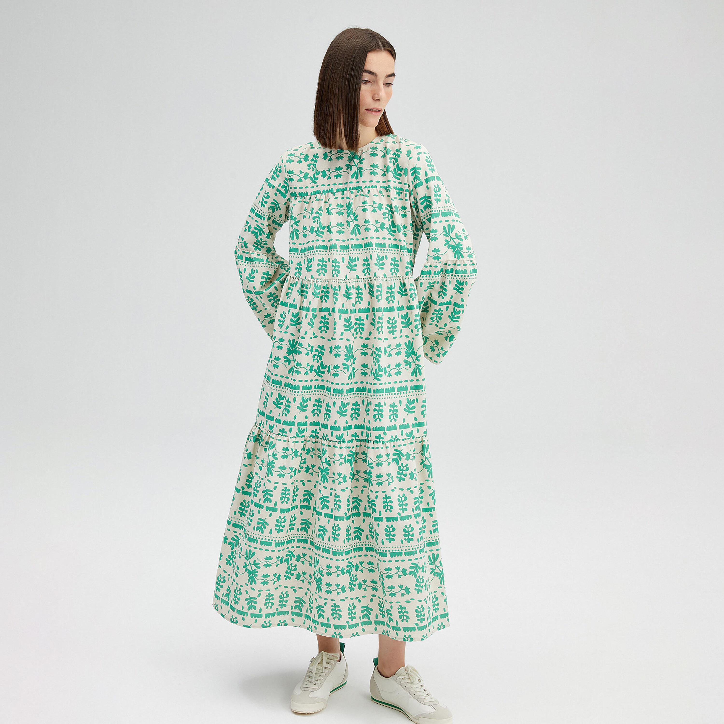 فستان ماكسي بطبعات مع رقبة دائرية ذو تصميم على شكل-A من توش بريف-women-clothing-dresses-image-2