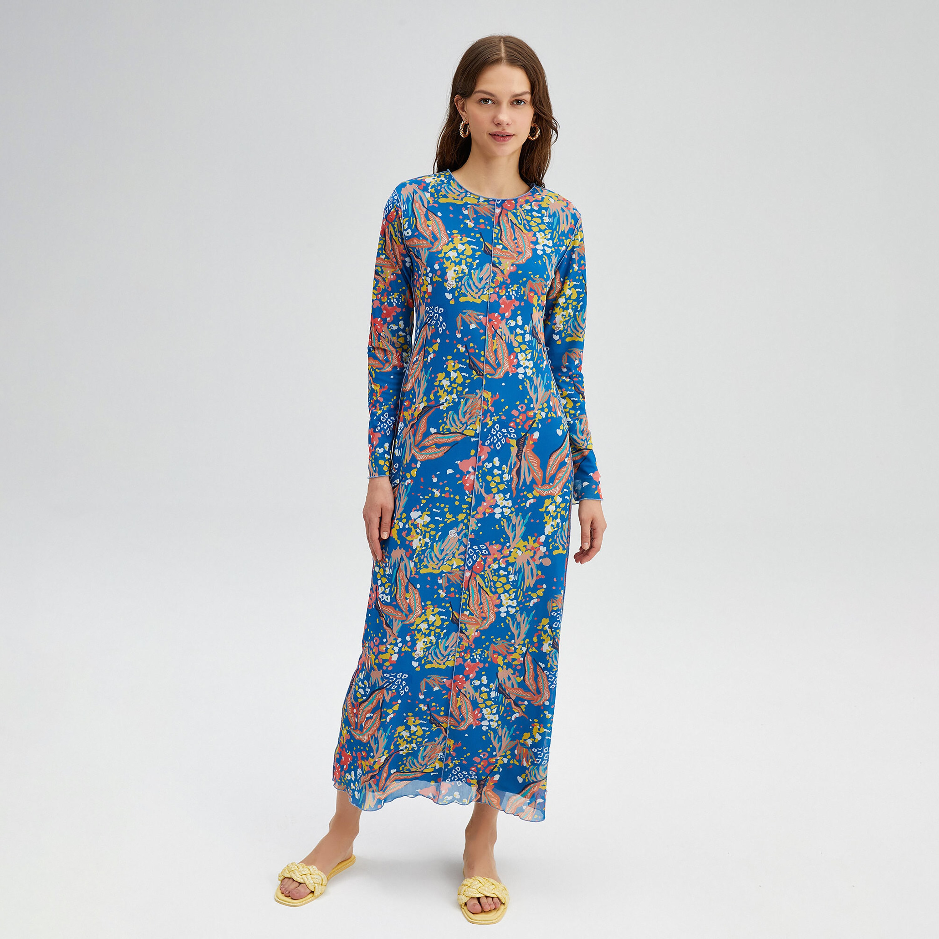 فستان ماكسي بطبعات مع رقبة دائرية ذو تصميم على شكل-A من توش بريف-women-clothing-dresses-image-2