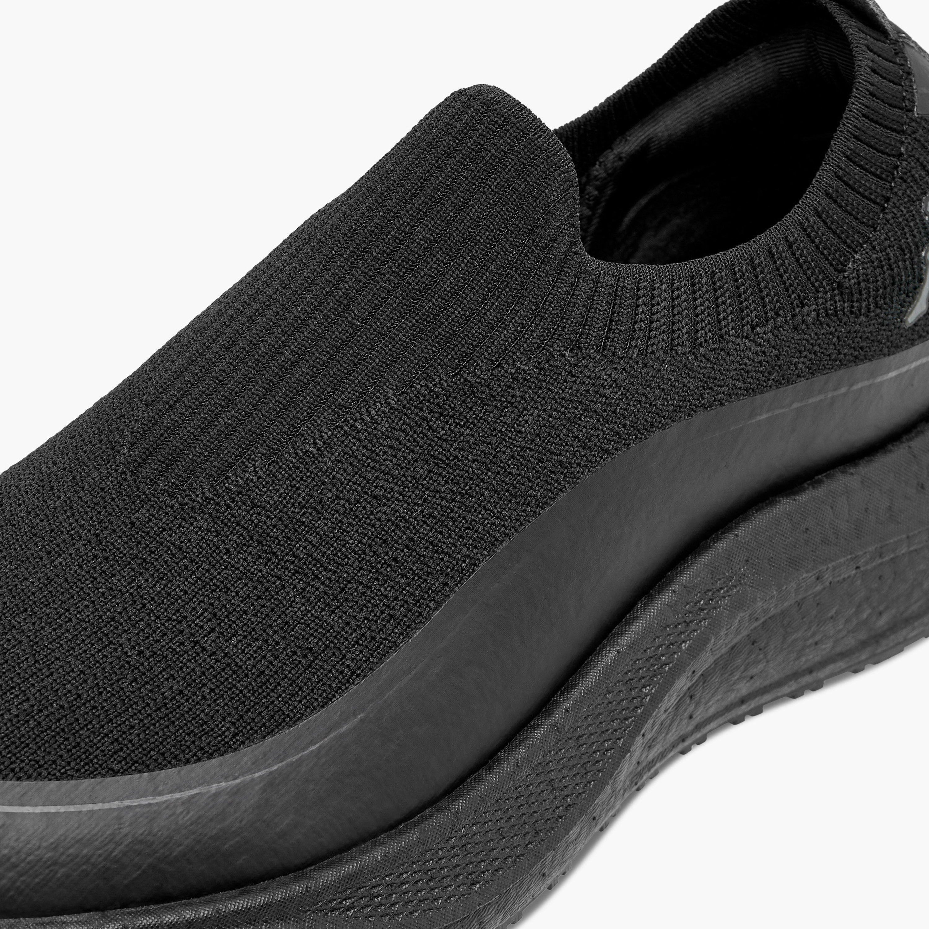 Kappa Men's Textured Slip-On Sports Shoes with Pull Tabs-sports-men-shoes-image-4
