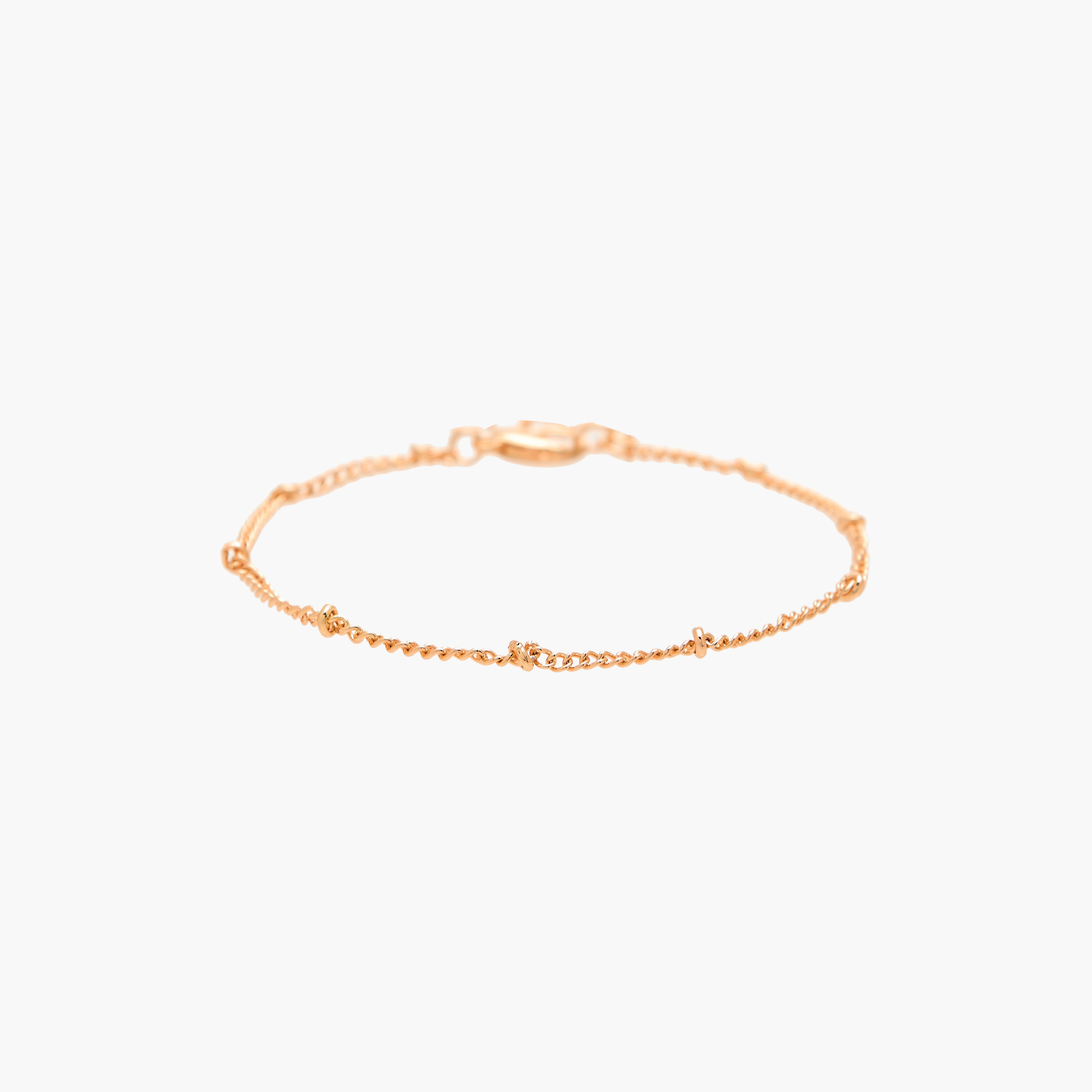 أساور مزينة بلون ذهبي من فلورا بيلا - عبوة 4 قطع-women-watchesandjewellery-jewellery-banglesandbracelets-image-3