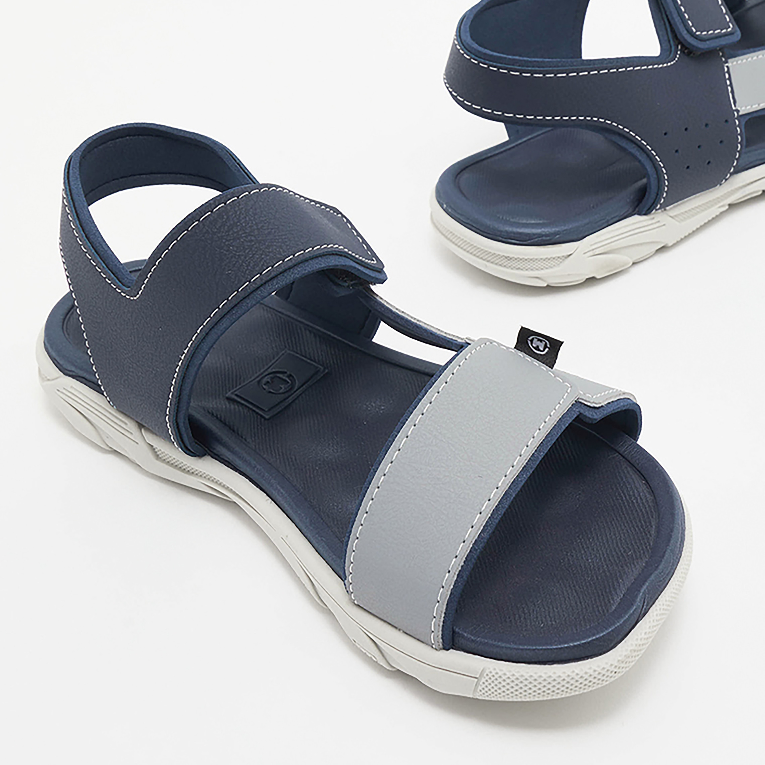2400-139-13958 | صندل للأطفال من موليكينهو مع مزود بشريط فيلكرو-boys-shoes-sandals-image-4