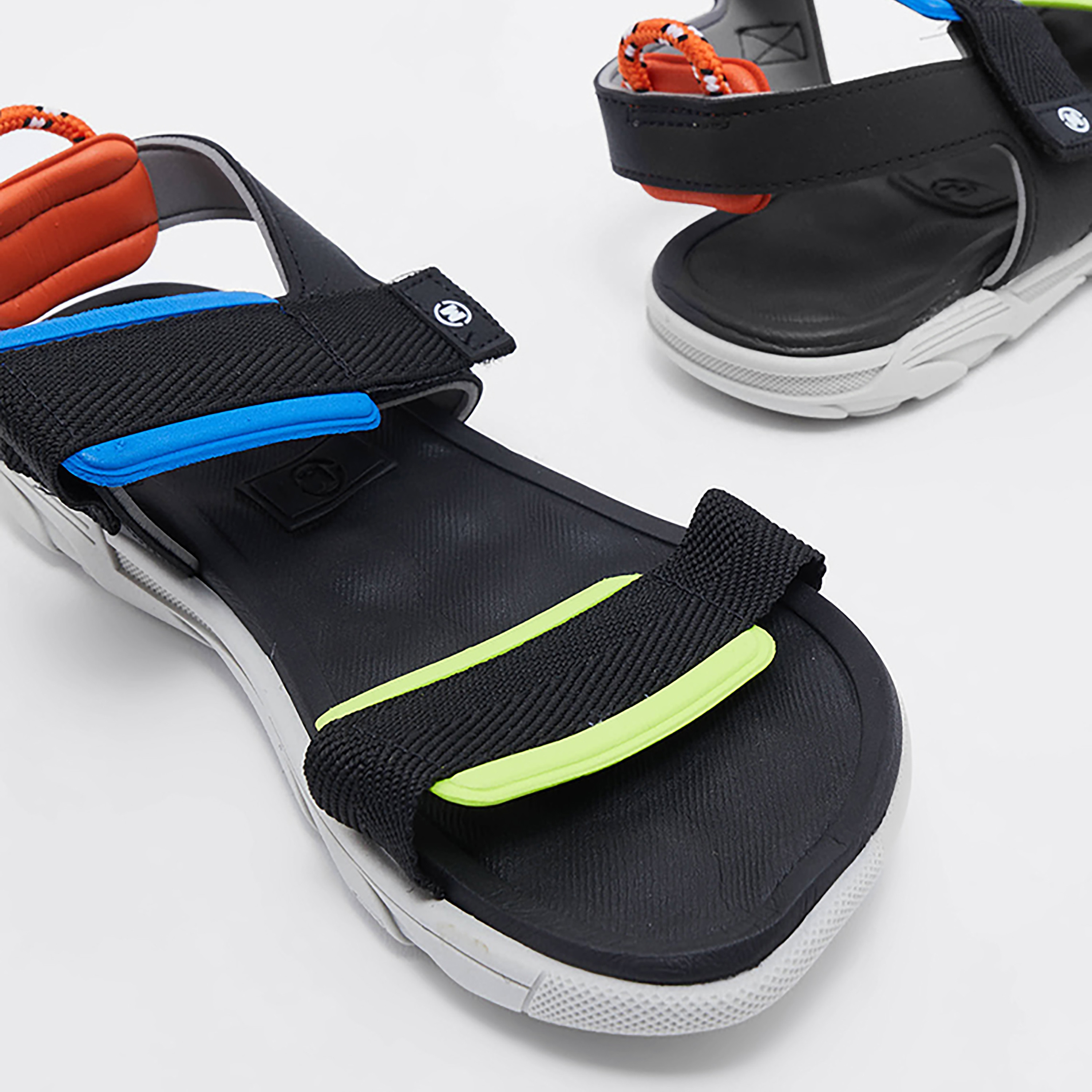 2400-159-16396 | صندل للأطفال من موليكينهو مع مزود بشريط فيلكرو-boys-shoes-sandals-image-4