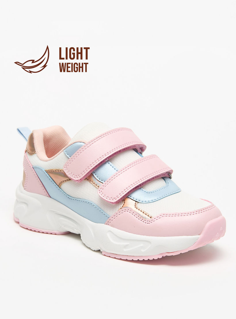 حذاء سنيكرز خفيف الوزن بطول الكاحل وشريط لاصق من ليتل ميسي-girls-shoes-sneakers-image-1