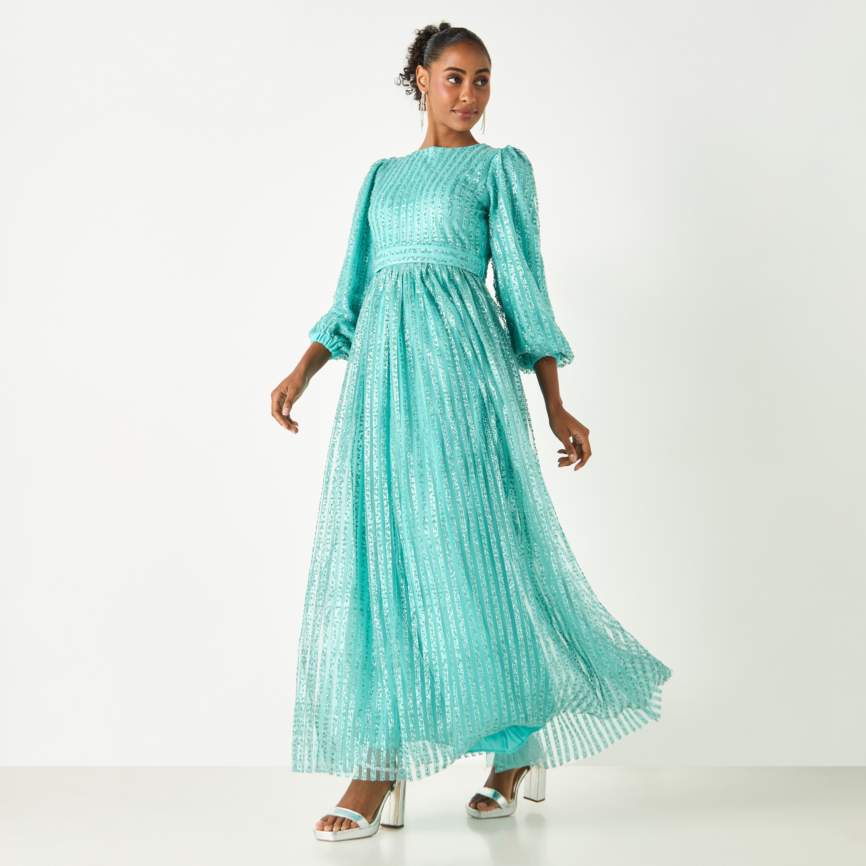 فستان بارز الملمس بياقة قارب وأكمام واسعة وحزام من جولدن آبل-women-clothing-dresses-image-1