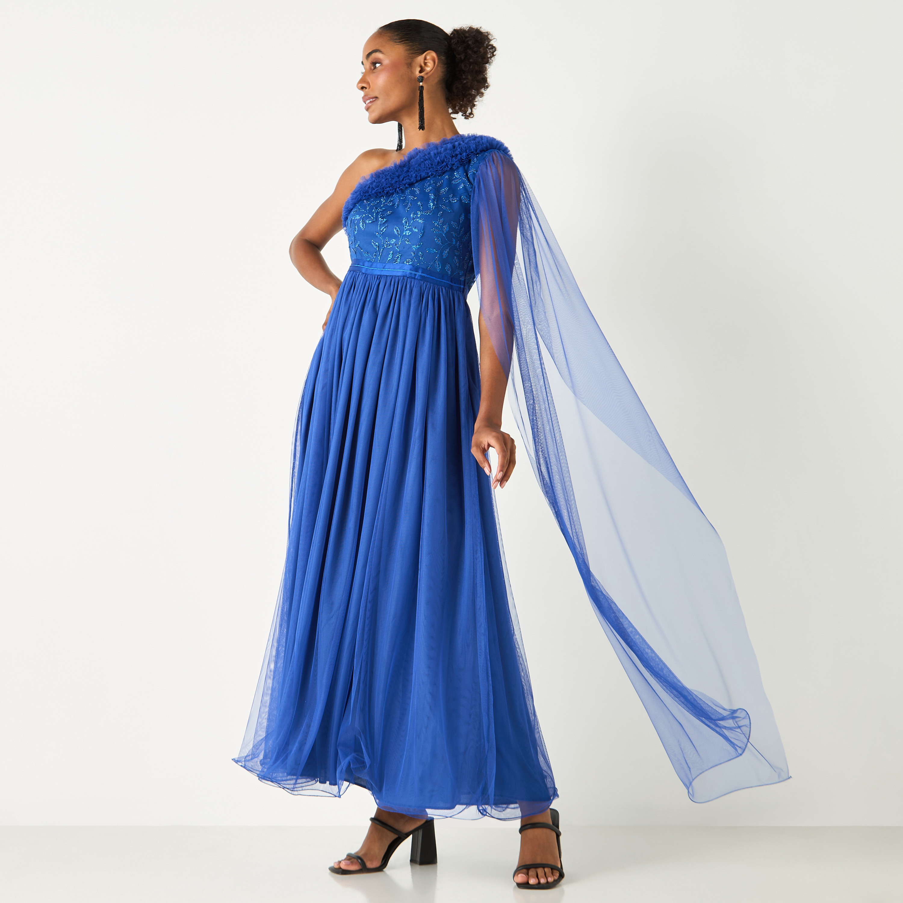 فستان بكتف واحد مزيّن بتفاصيل كشكش من جولدن أبل-women-clothing-dresses-image-6