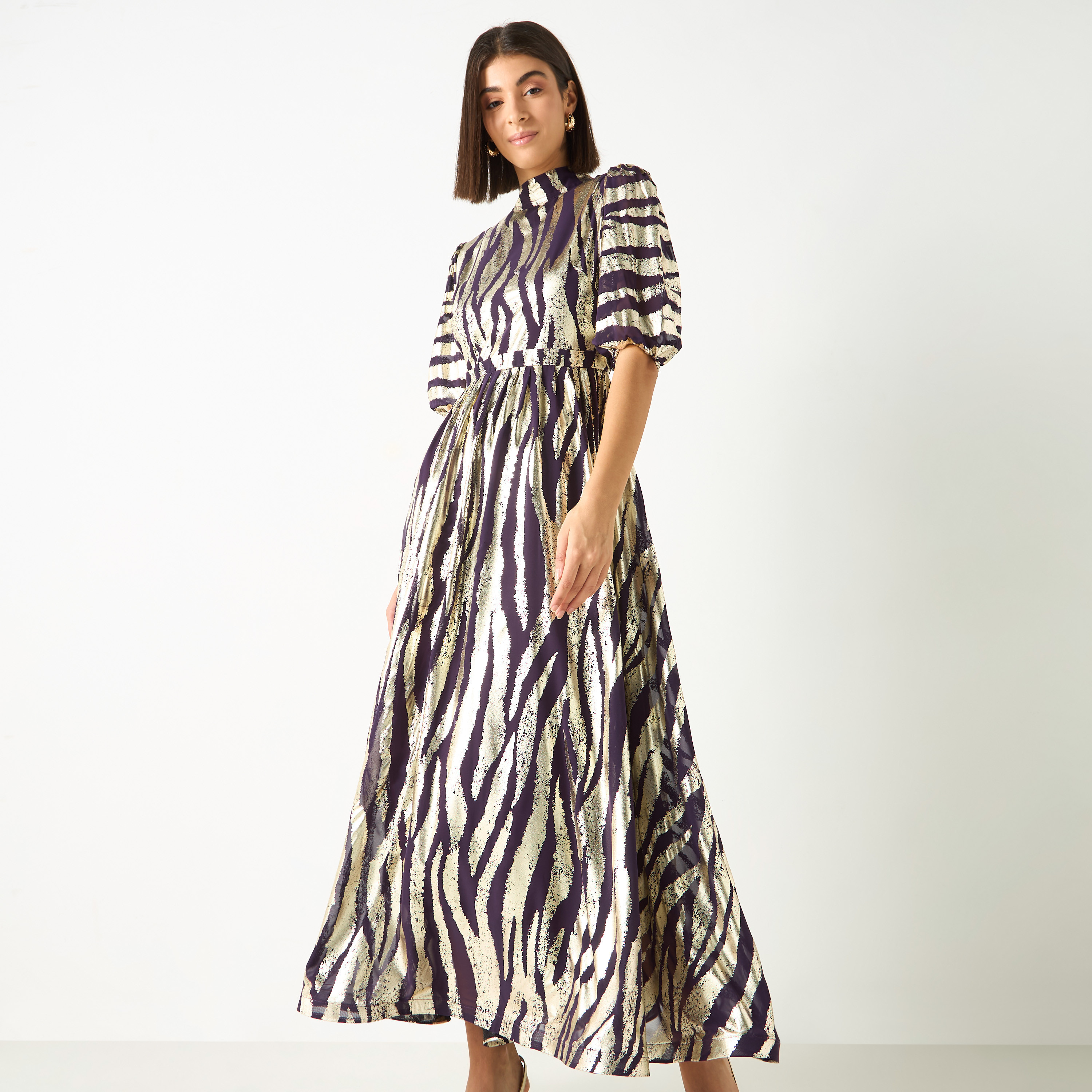 فستان بأكمام منفوخة وياقة عالية وطبعات من جولدن أبل-women-clothing-dresses-image-2