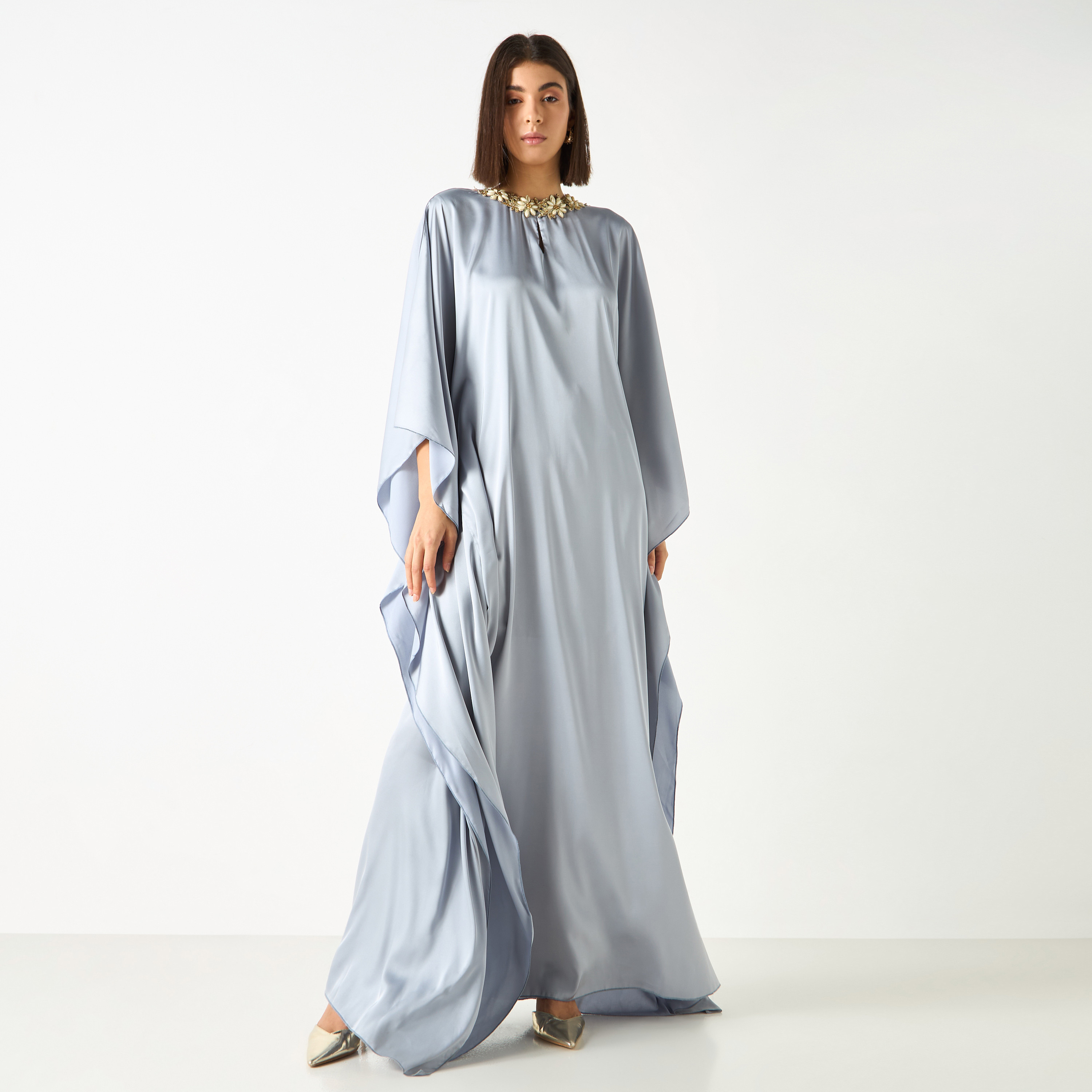 فستان قفطان بزينة أزهار وياقة بفتحة من جولدن أبل-women-clothing-dresses-image-2