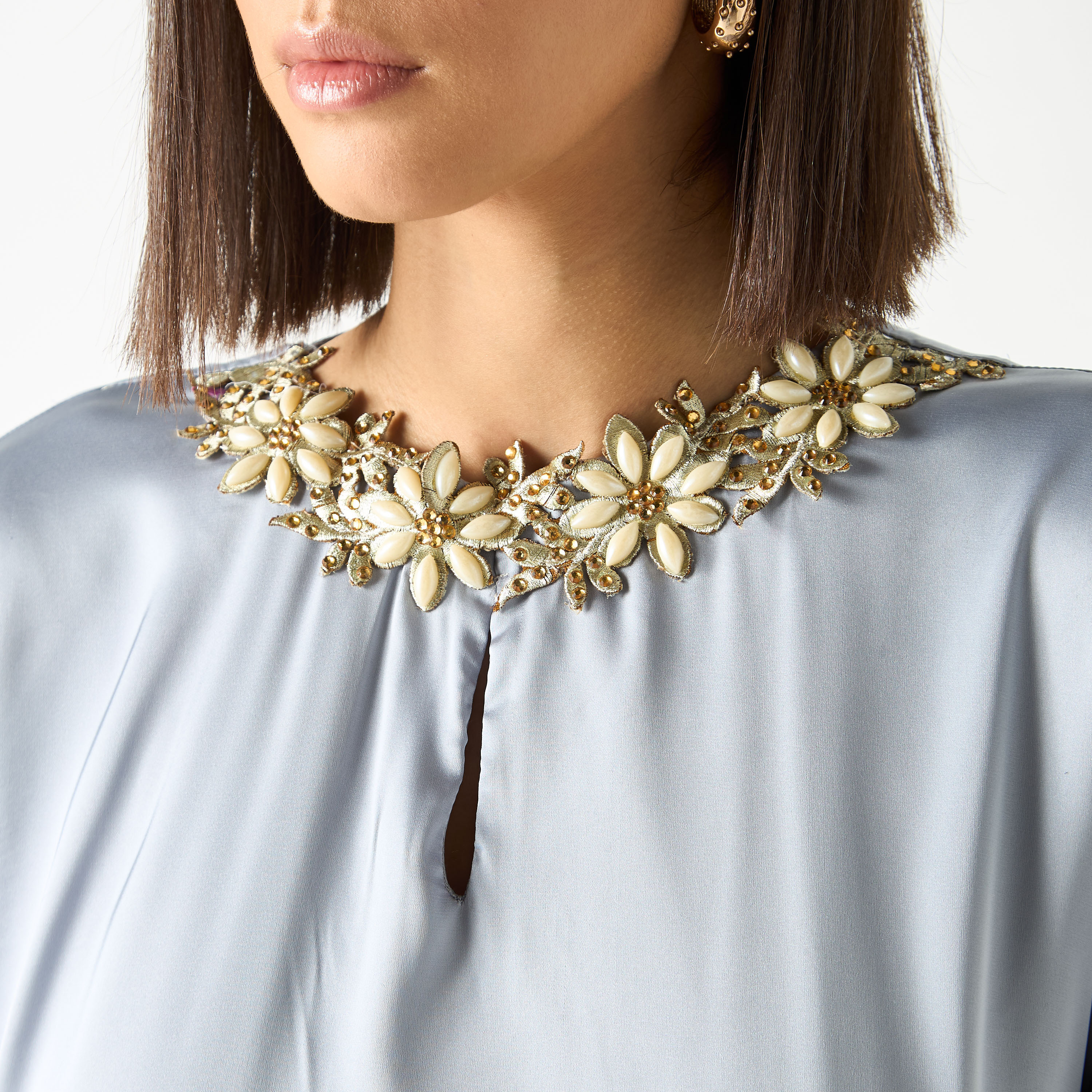 فستان قفطان بزينة أزهار وياقة بفتحة من جولدن أبل-women-clothing-dresses-image-5