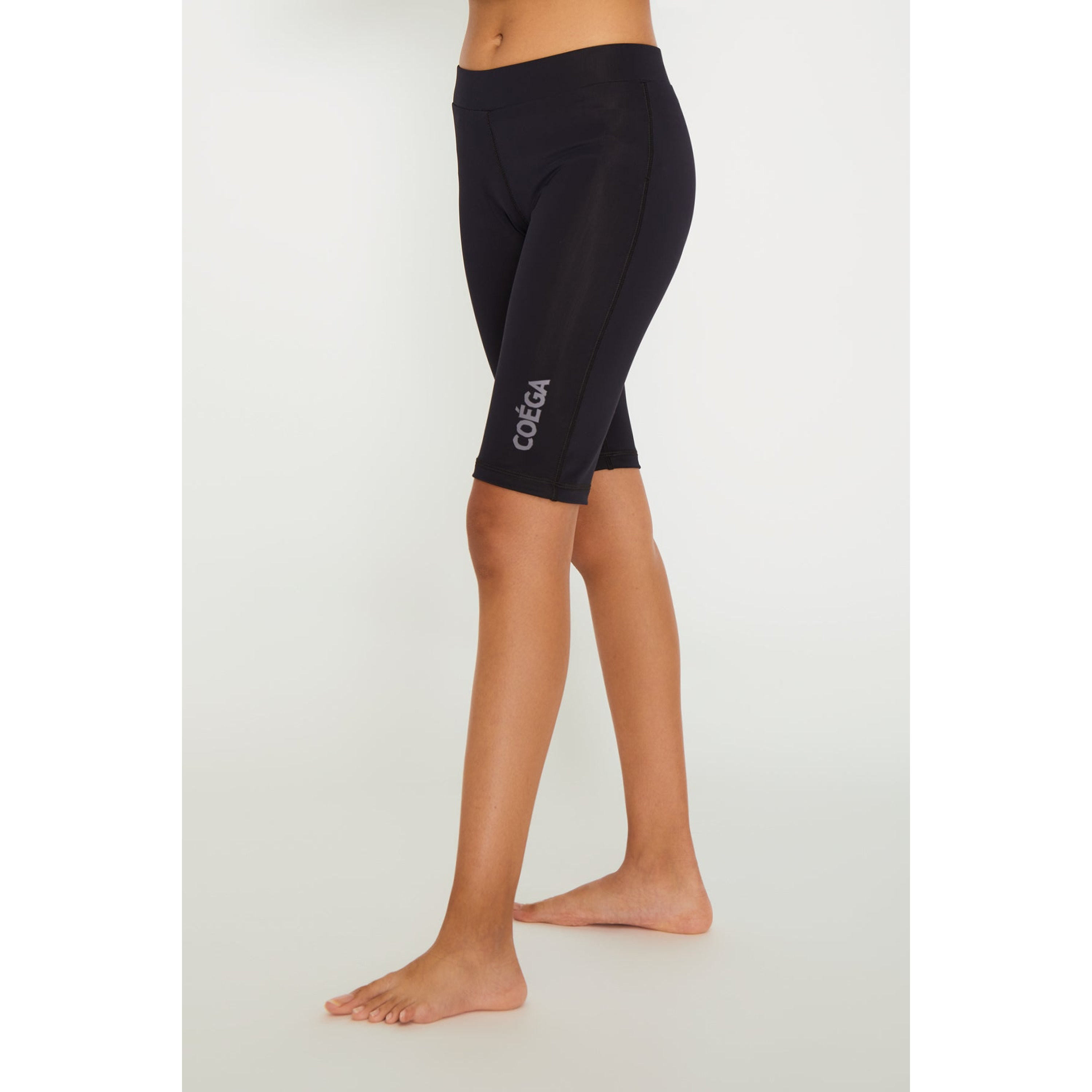شورتات السباحة الطويلة من فتيات كويغا – أسود صلب-girls-clothing-sportswear-swimwear-image-3