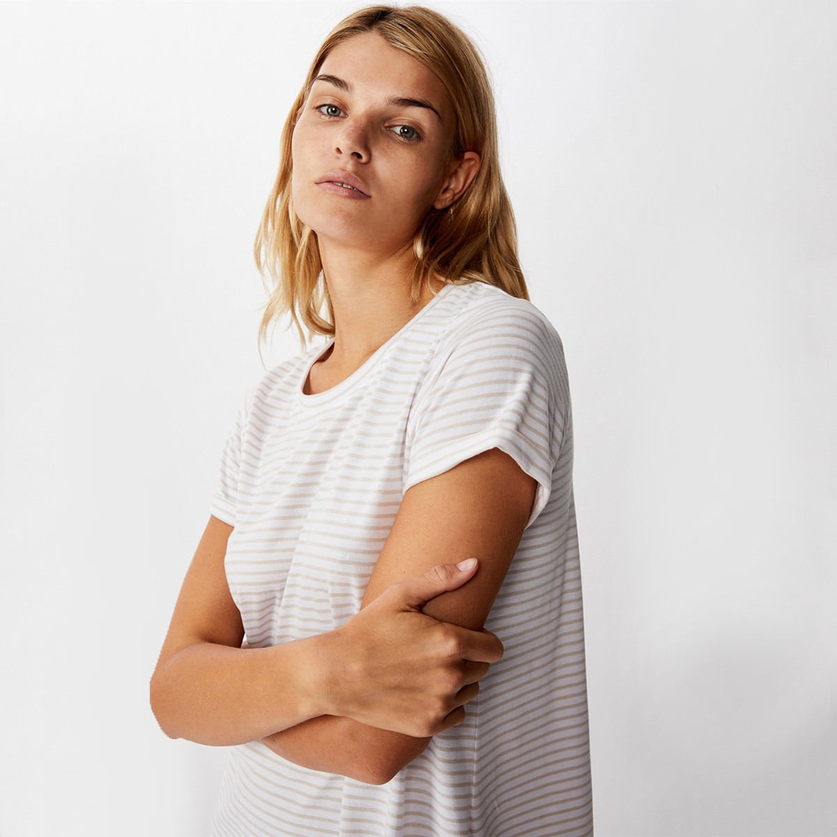 فستان تيشيرت قصير مخطّط بياقة مستديرة وأكمام قصيرة من كوتون أون-women-clothing-dresses-image-4