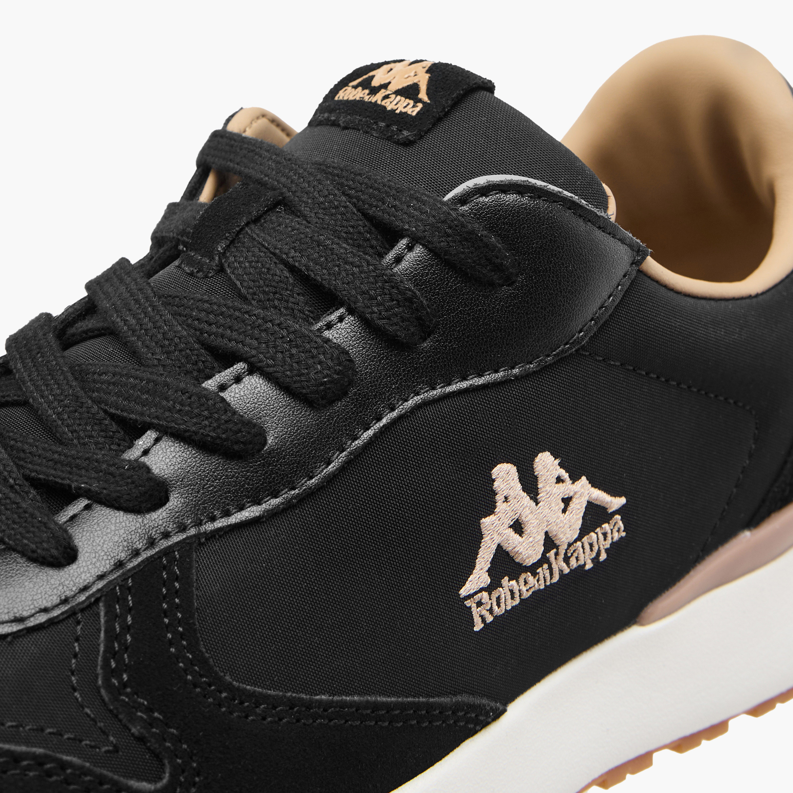 حذاء رياضي برباط إغلاق وشعار للرجال من كابا-sports-men-shoes-image-4