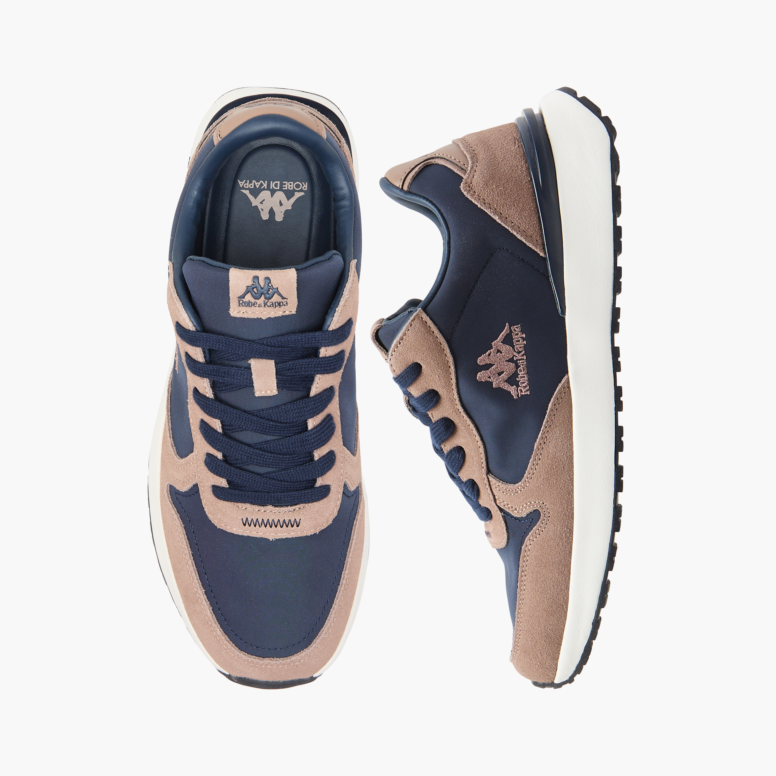 حذاء رياضي برباط إغلاق وشعار للرجال من كابا-sports-men-shoes-image-1