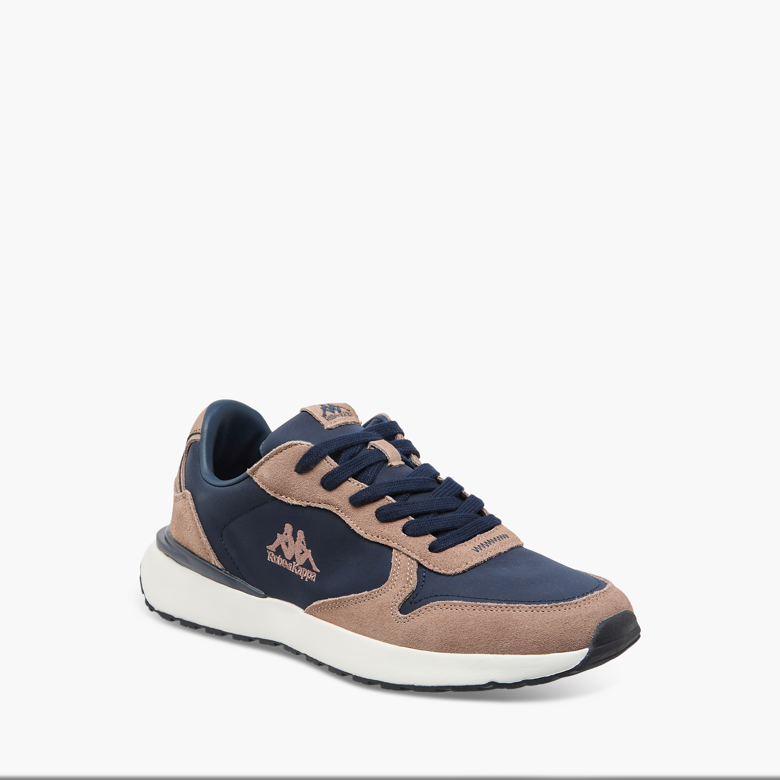 حذاء رياضي برباط إغلاق وشعار للرجال من كابا-sports-men-shoes-image-2
