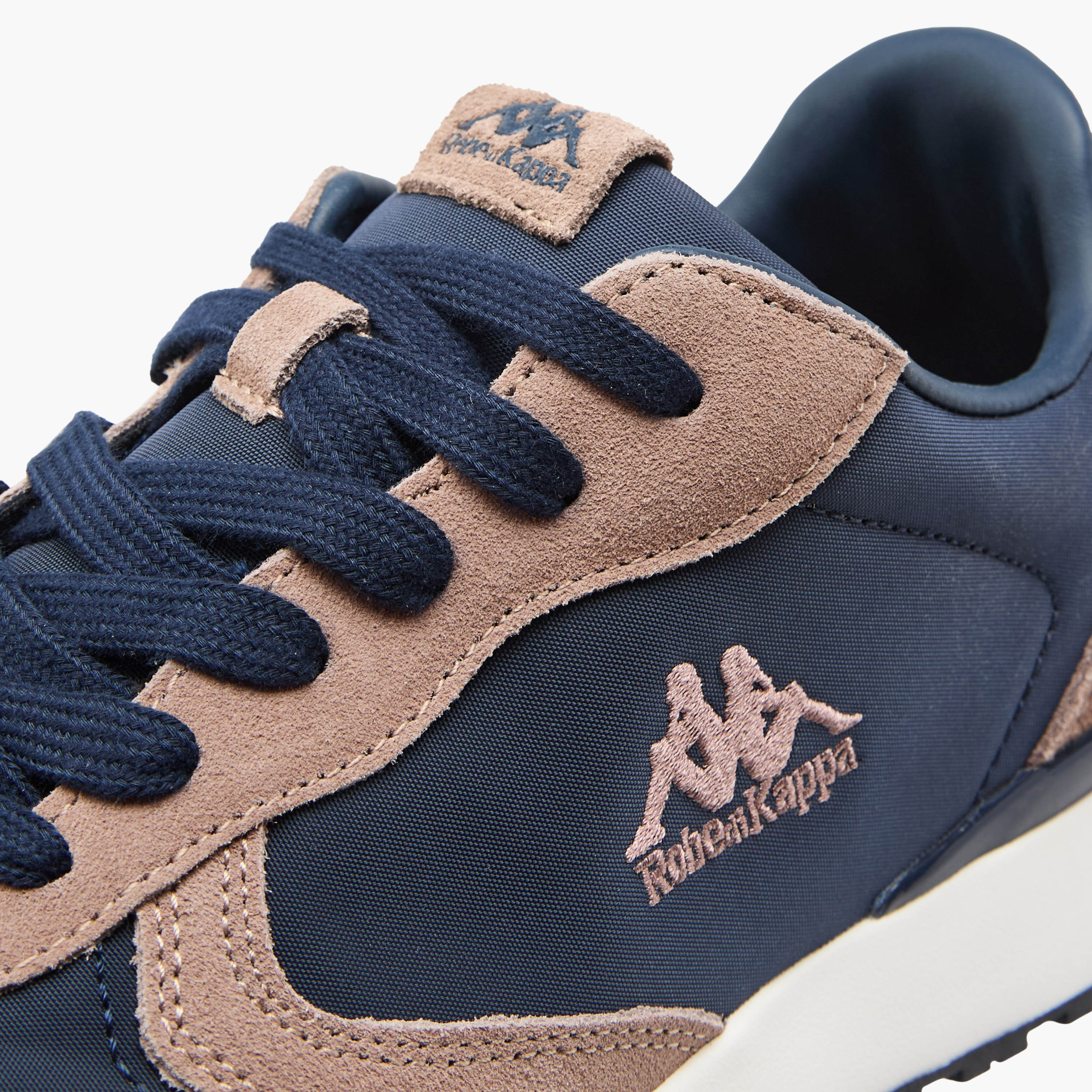 حذاء رياضي برباط إغلاق وشعار للرجال من كابا-sports-men-shoes-image-4