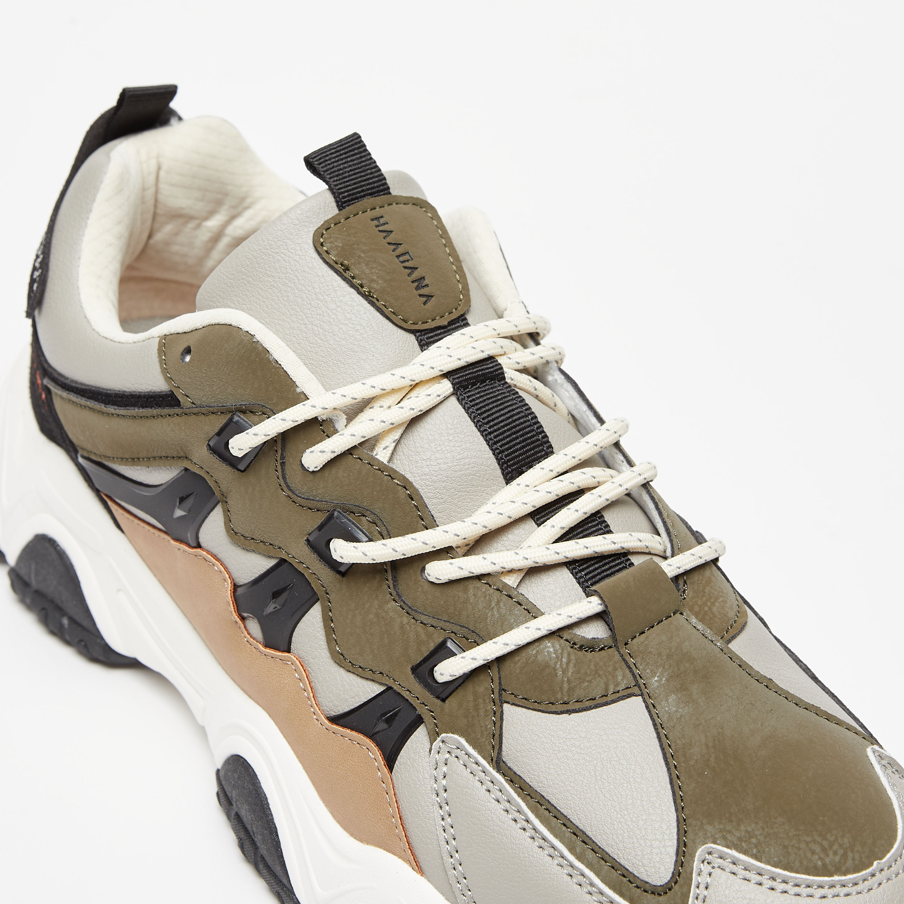 Haadana Colourblock Low Ankle Sneakers with Lace-Up Closure-men-shoes-sneakers-image-5