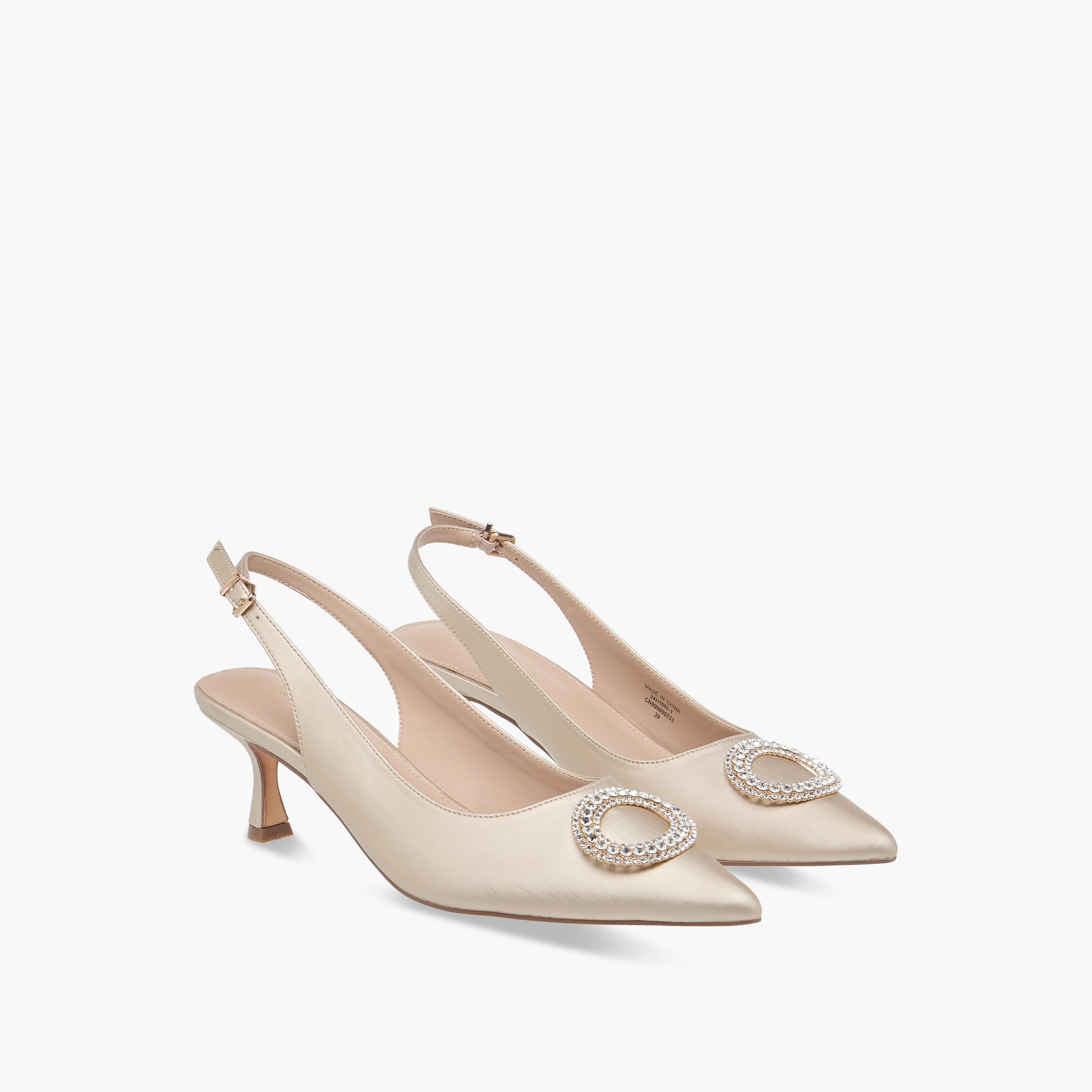 حذاء مزين بحزام خلفي وكعب صغير وإبزيم إغلاق من فلورا بيلا-women-shoes-heels-image-1