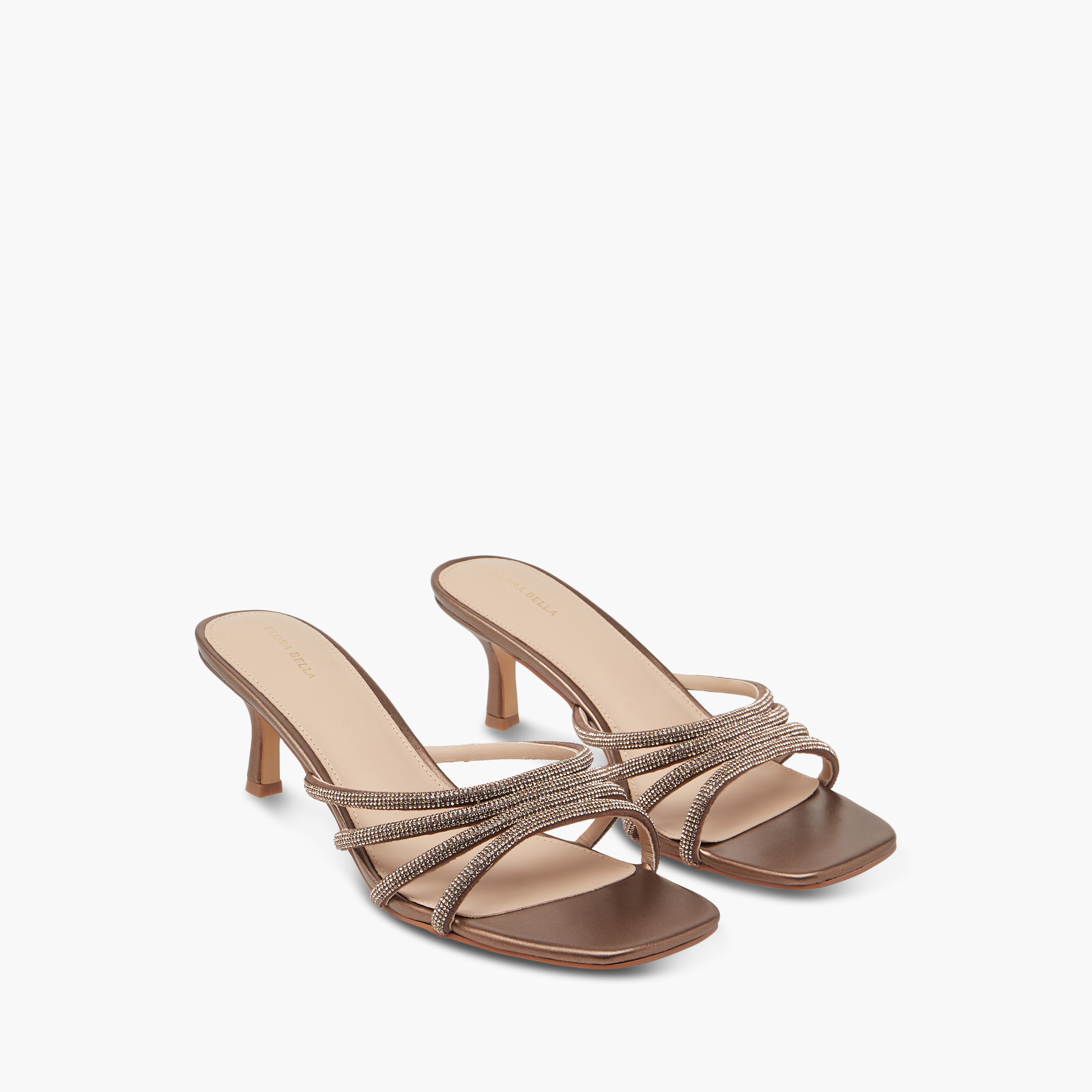 صندل مزيّن سهل الارتداء بكعب صغير من فلورا بيلا-women-shoes-sandals-heeled-image-1