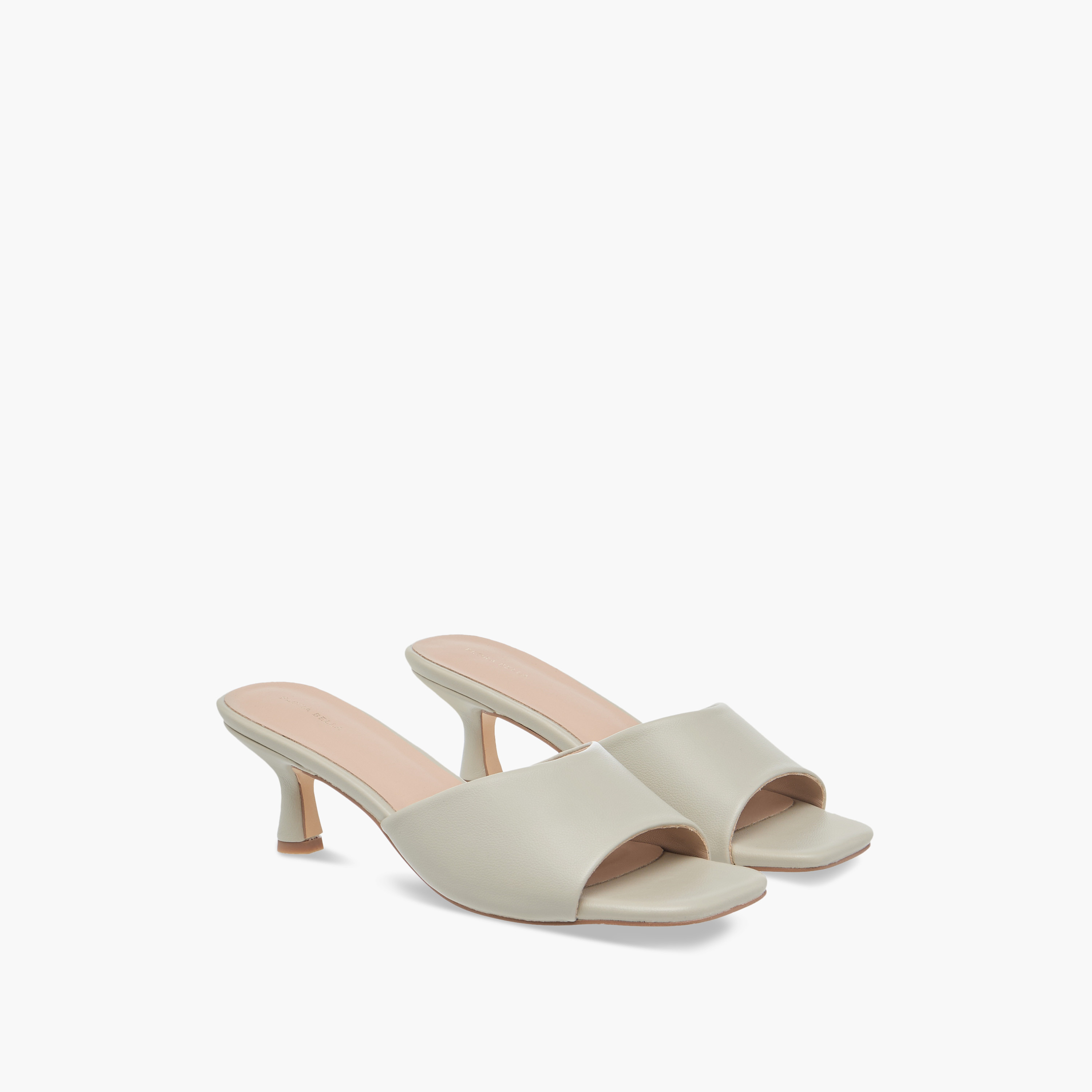 صندل سادة سهل الارتداء بكعب من فلورا بيلا-women-shoes-sandals-heeled-image-1