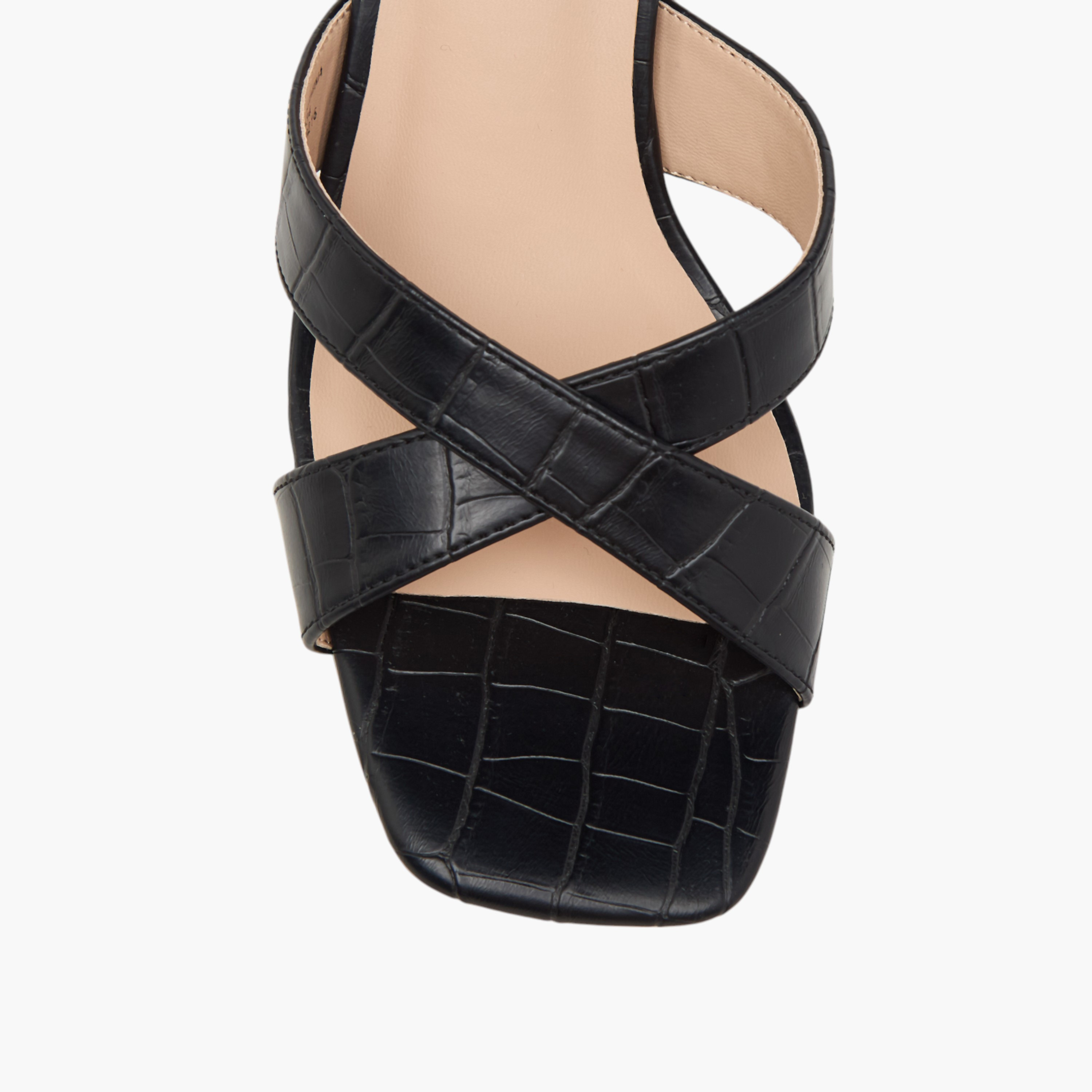 صندل سهل الارتداء بارز الملمس بأحزمة متقاطعة وكعب صغير من فلورا بيلا-women-shoes-sandals-heeled-image-4