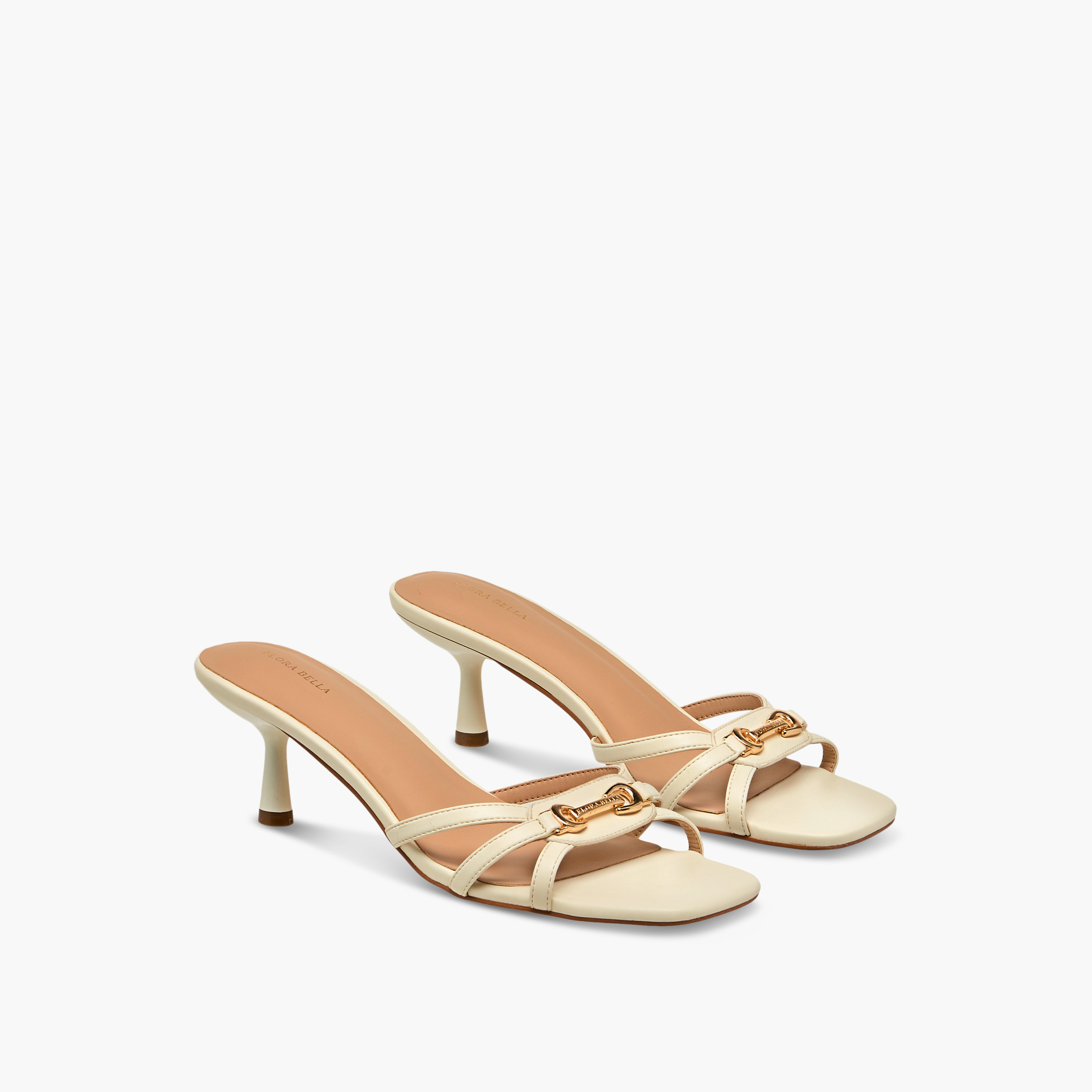 صندل سهل الارتداء بكعب متسع وزينة معدنية من فلورا بيلا-women-shoes-sandals-heeled-image-1
