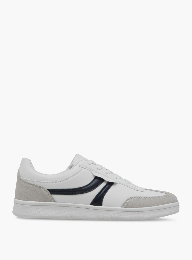حذاء سنيكرز بألواح ورباط إغلاق للرجال من أل بي أل من شو إكسبريس-men-shoes-sneakers-image-3
