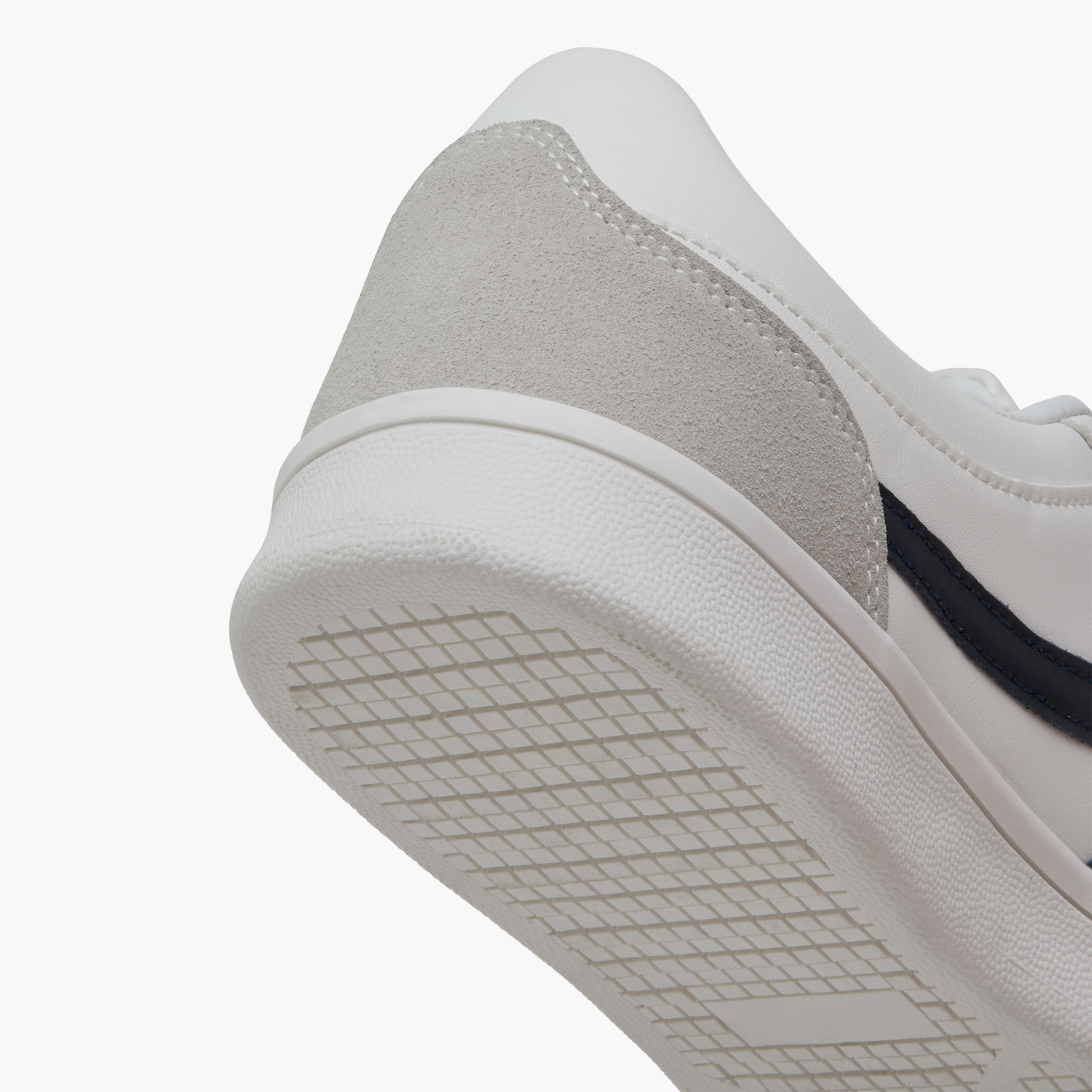 حذاء سنيكرز بألواح ورباط إغلاق للرجال من أل بي أل من شو إكسبريس-men-shoes-sneakers-image-5