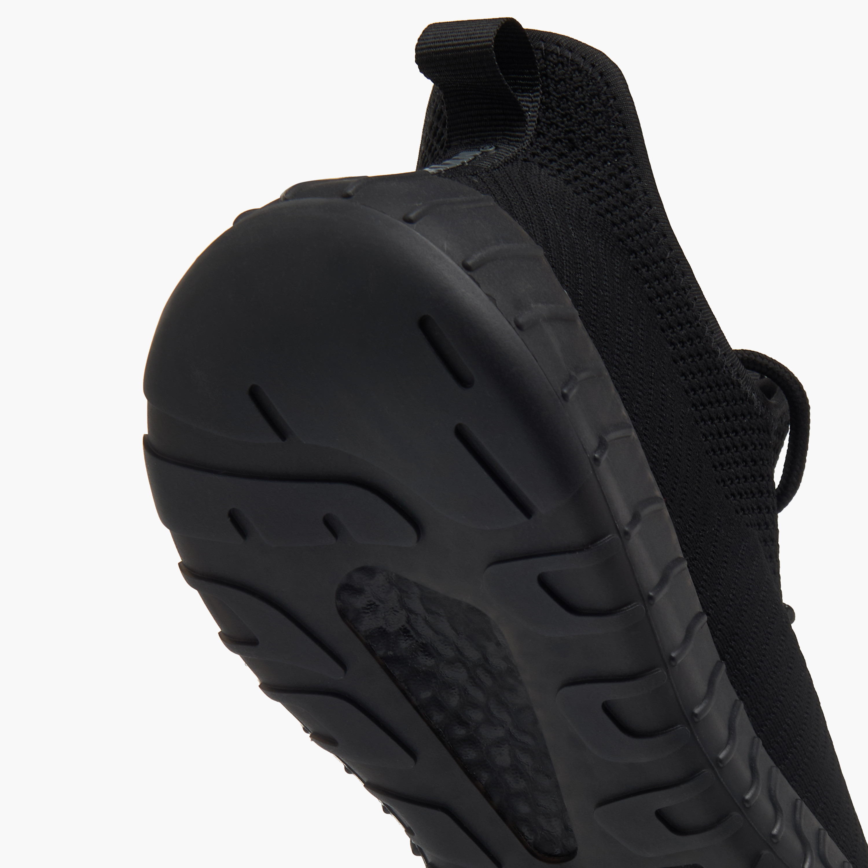 حذاء سنيكرز بألسنة سحب وشبكة ورباط إغلاق أوكلان من شو إكسبريس-men-shoes-sneakers-image-5