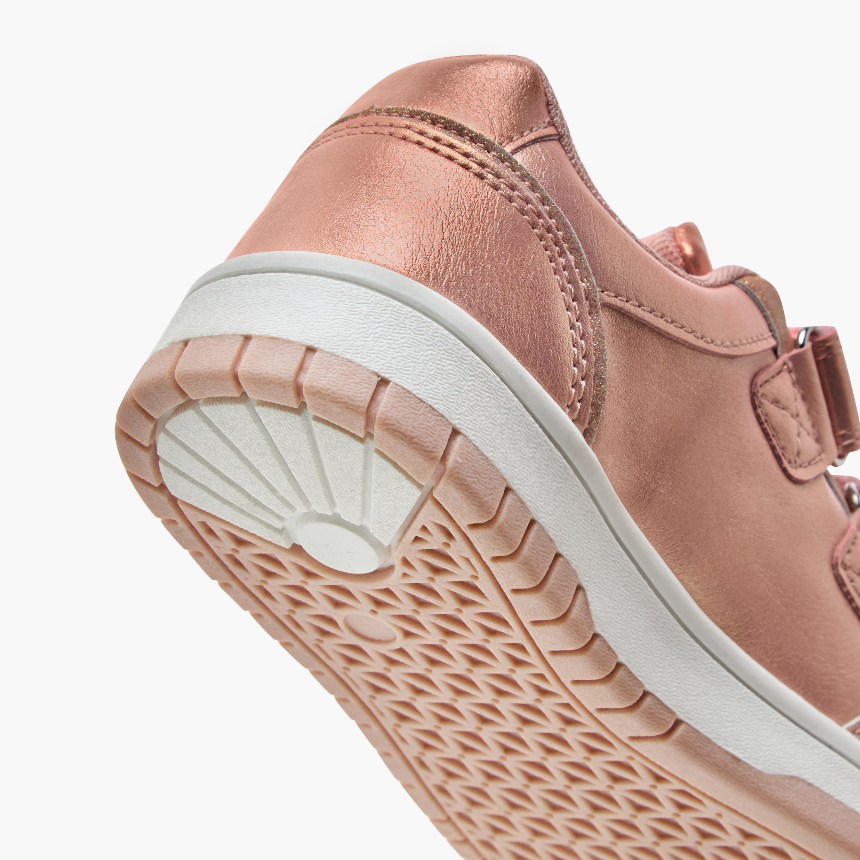 حذاء سنيكرز متعدد التصاميم بشريط إغلاق لاصق من باربي-girls-shoes-sneakers-image-5