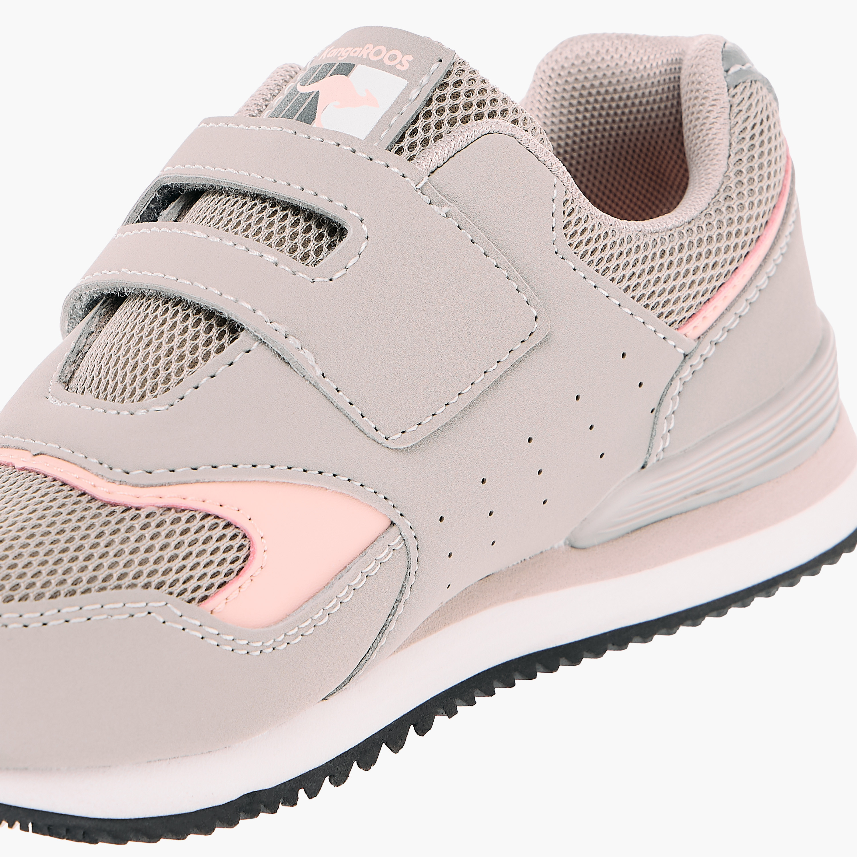 حذاء سنيكرز بشريط إغلاق وشعار للفتيات من كانجاروس-girls-shoes-sneakers-image-4