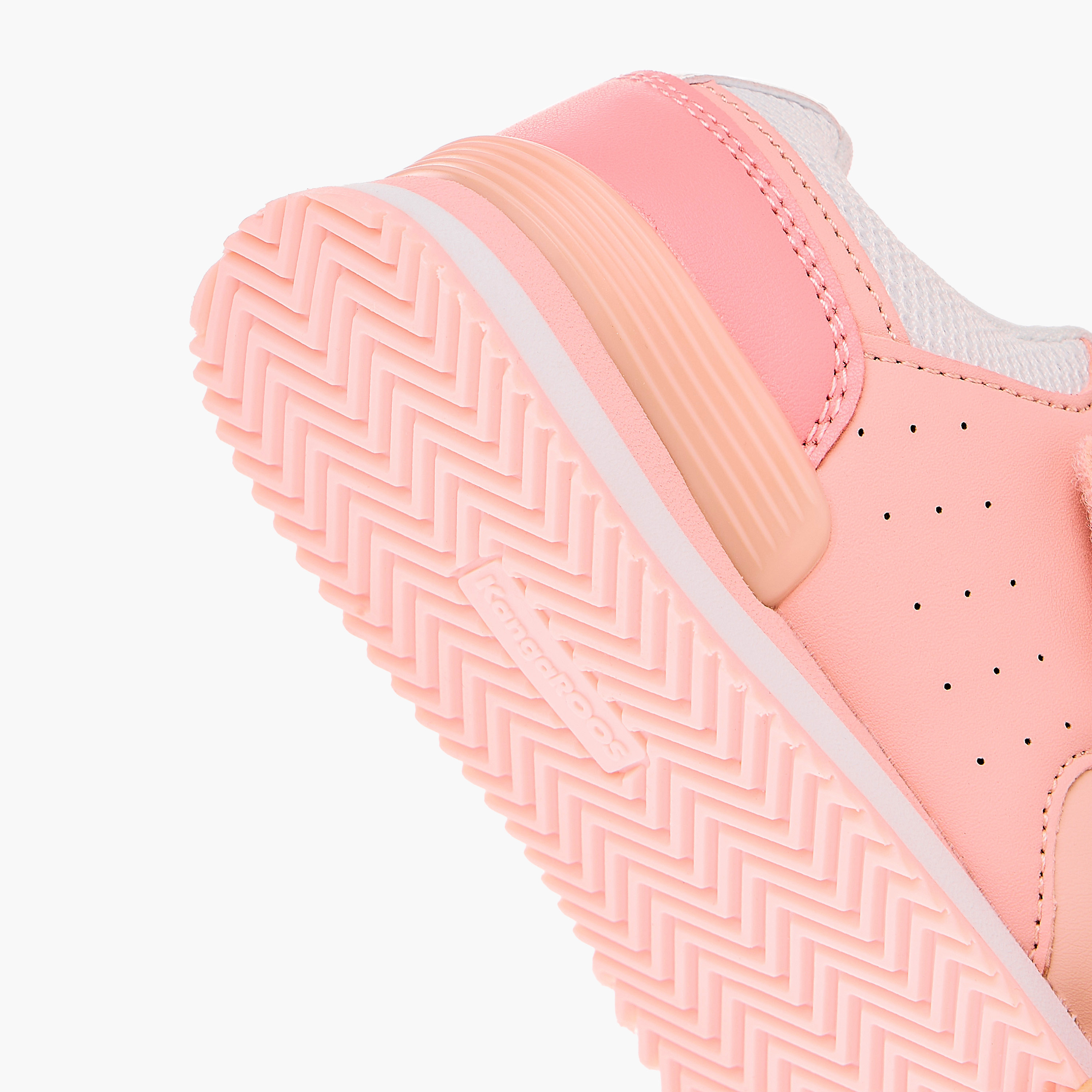 حذاء سنيكرز بشريط إغلاق وشعار للفتيات من كانجاروس-girls-shoes-sneakers-image-5