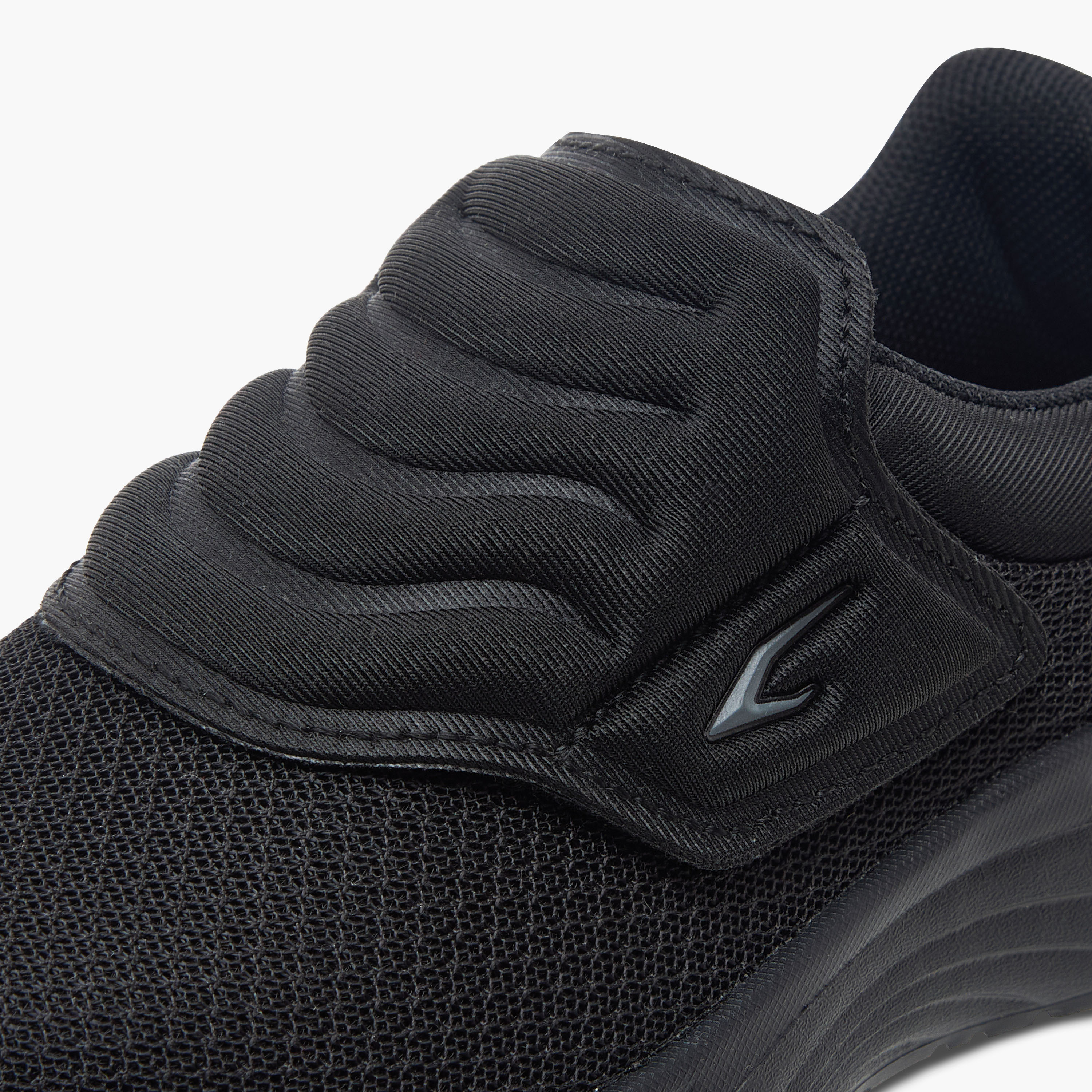 Dash Kids Textured Sneakers with Hook and Loop Closure-boys-shoes-sneakers-image-4