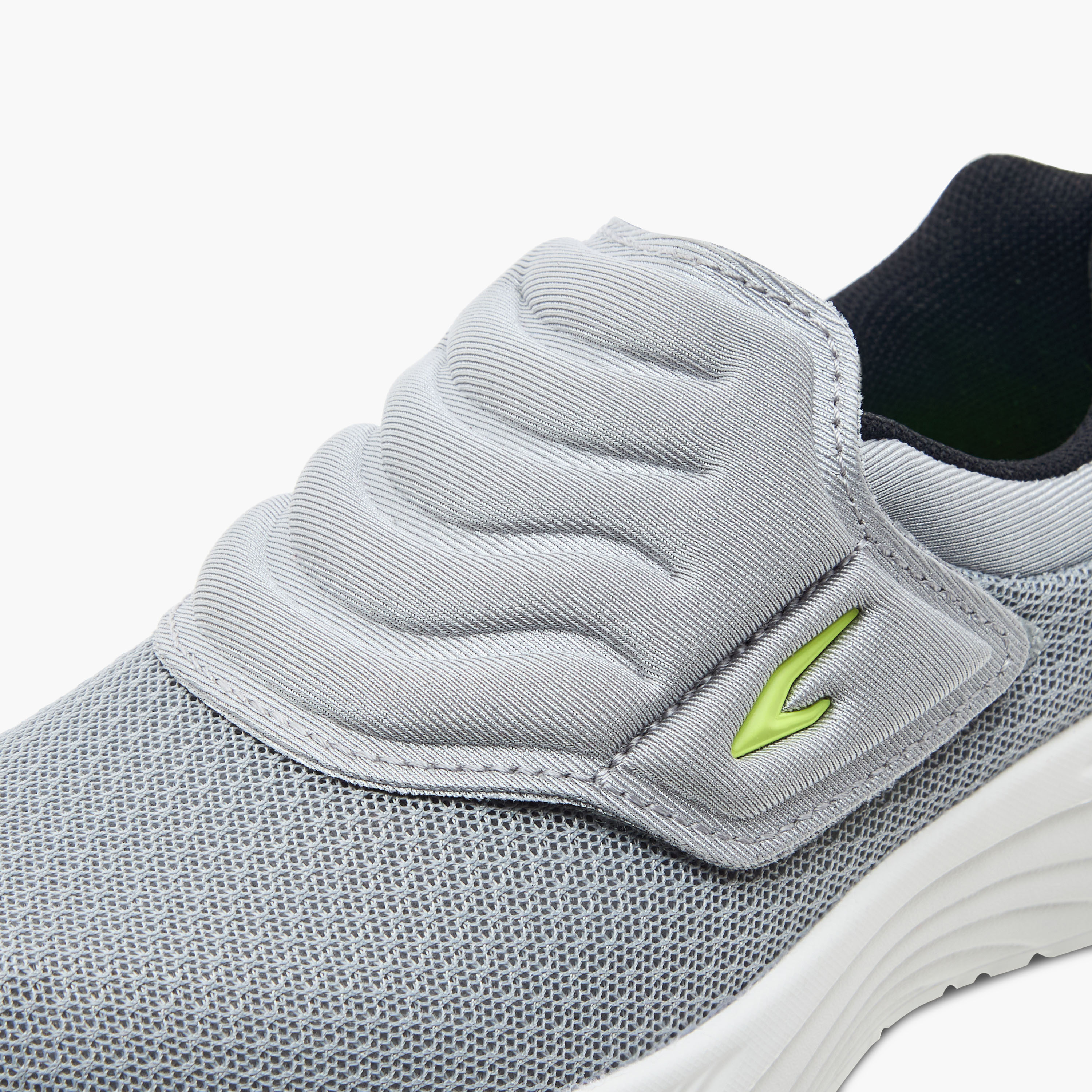 Dash Kids Textured Sneakers with Hook and Loop Closure-boys-shoes-sneakers-image-4