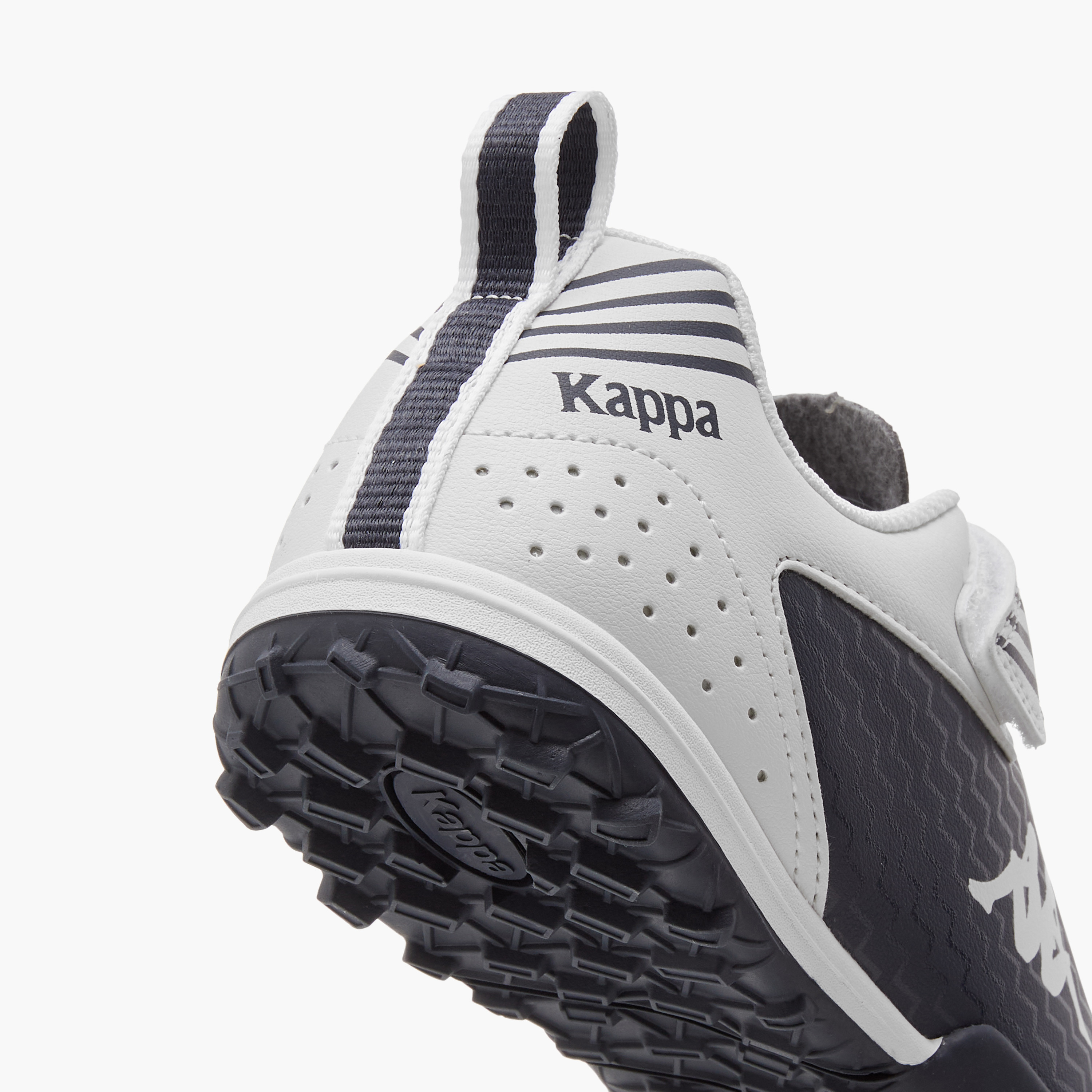 حذاء كرة قدم للعشب الصناعي متين بشريط إغلاق لاصق للأطفال من كابا-sports-boys-shoes-image-5