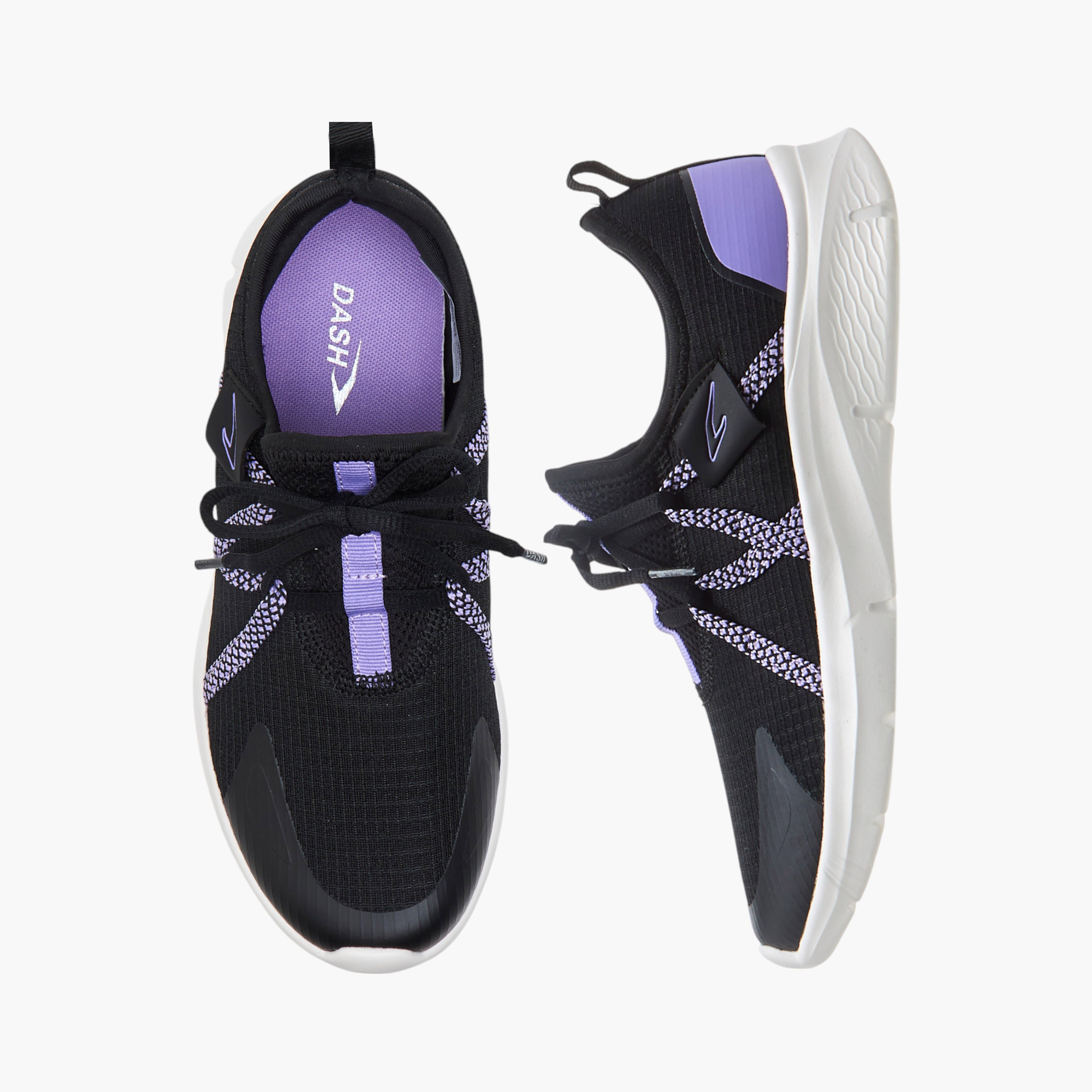 حذاء رياضي برباط إغلاق وتفاصيل شعار من داش-women-shoes-sneakers-image-1