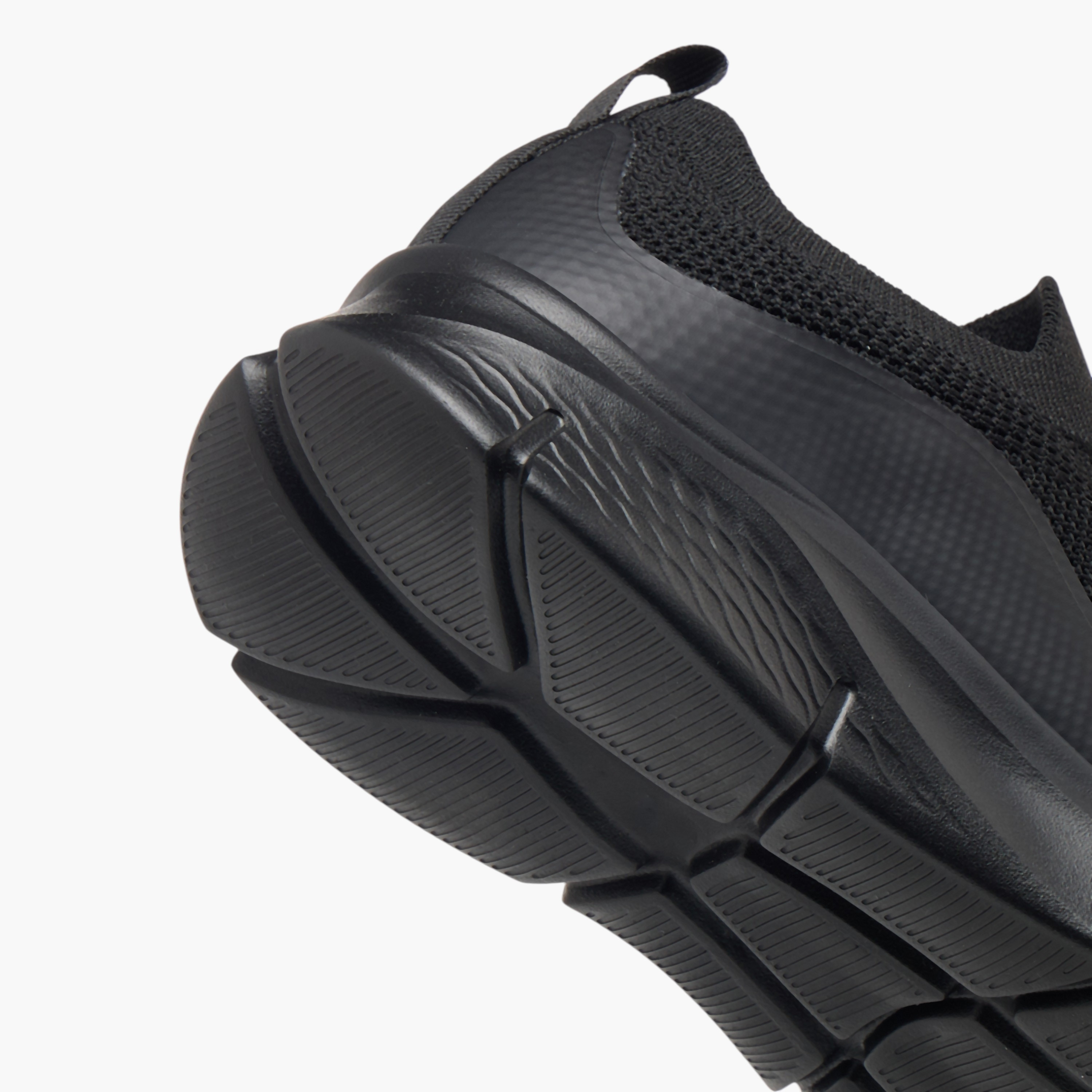 حذاء رياضي سهل الارتداء بشعار من داش-women-shoes-sports-image-7