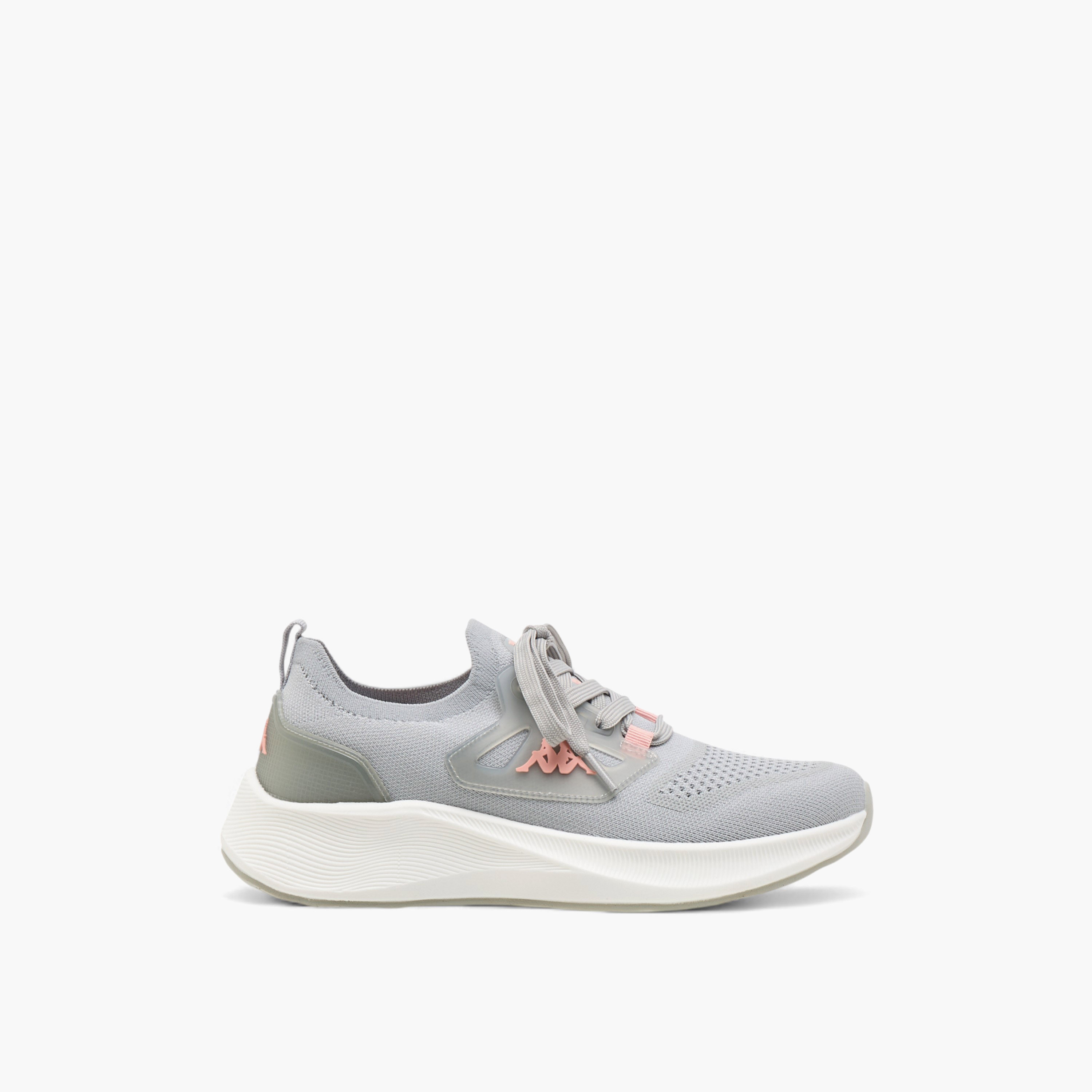 حذاء رياضي برباط إغلاق للنساء من كابا-women-shoes-sports-image-3