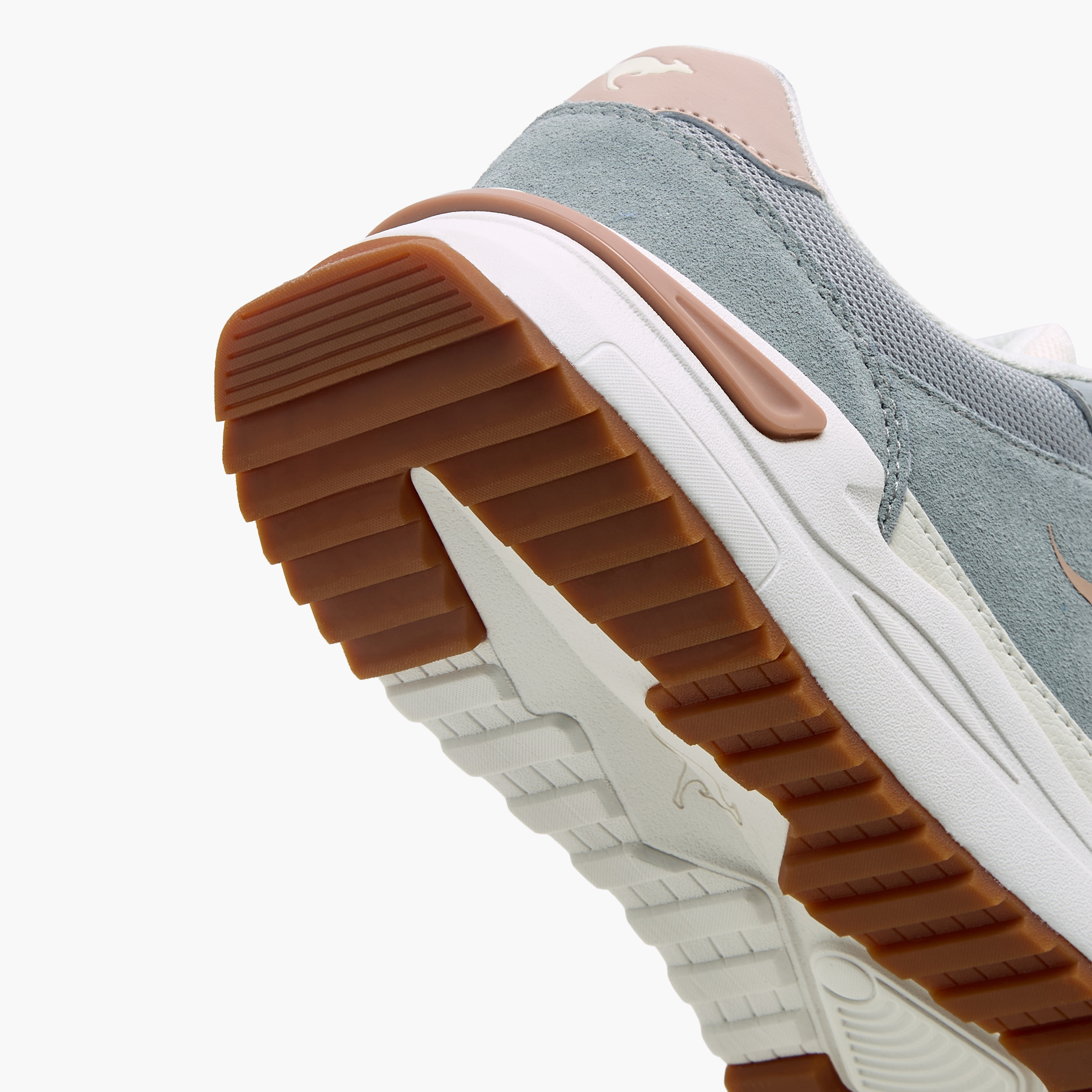 حذاء رياضي برباط إغلاق للنساء من كانجاروز-women-shoes-sports-image-6