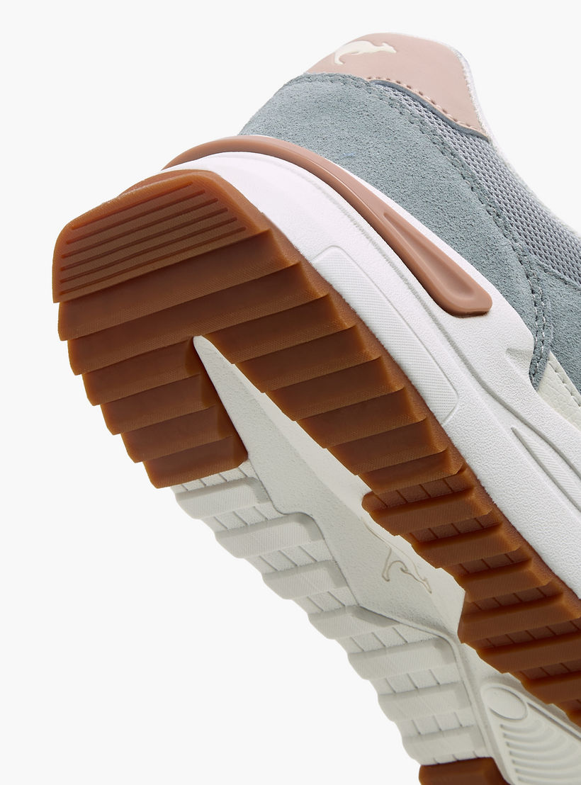 حذاء رياضي برباط إغلاق للنساء من كانجاروز-women-shoes-sports-image-6