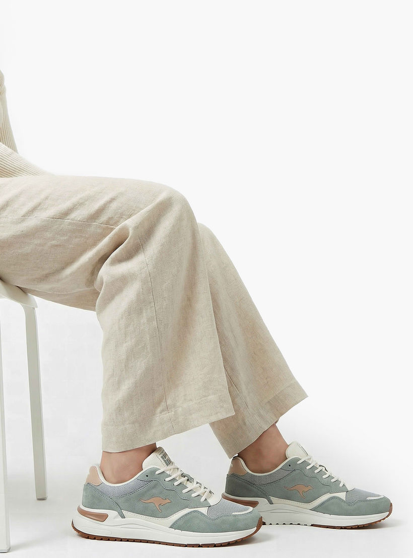 حذاء رياضي برباط إغلاق للنساء من كانجاروز-women-shoes-sports-image-2