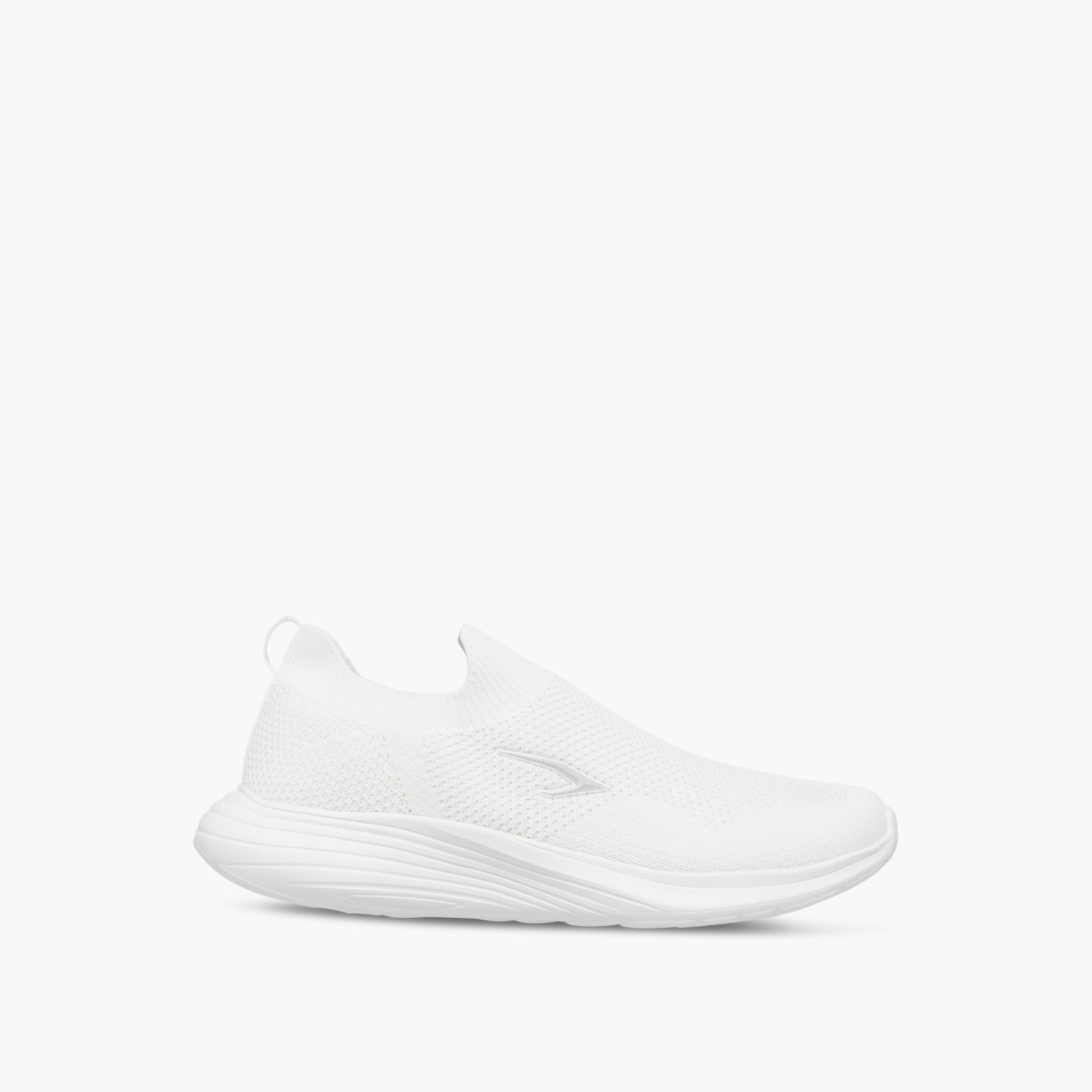 حذاء رياضي سهل الارتداء بحافة جورب ولسان سحب من داش-women-shoes-sneakers-image-5