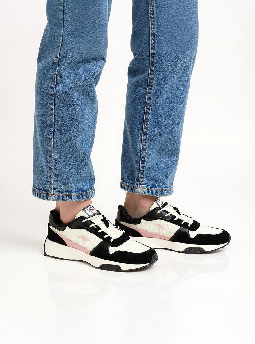حذاء رياضي بألواح ورباط إغلاق للنساء من كانجاروز-women-shoes-sports-image-3