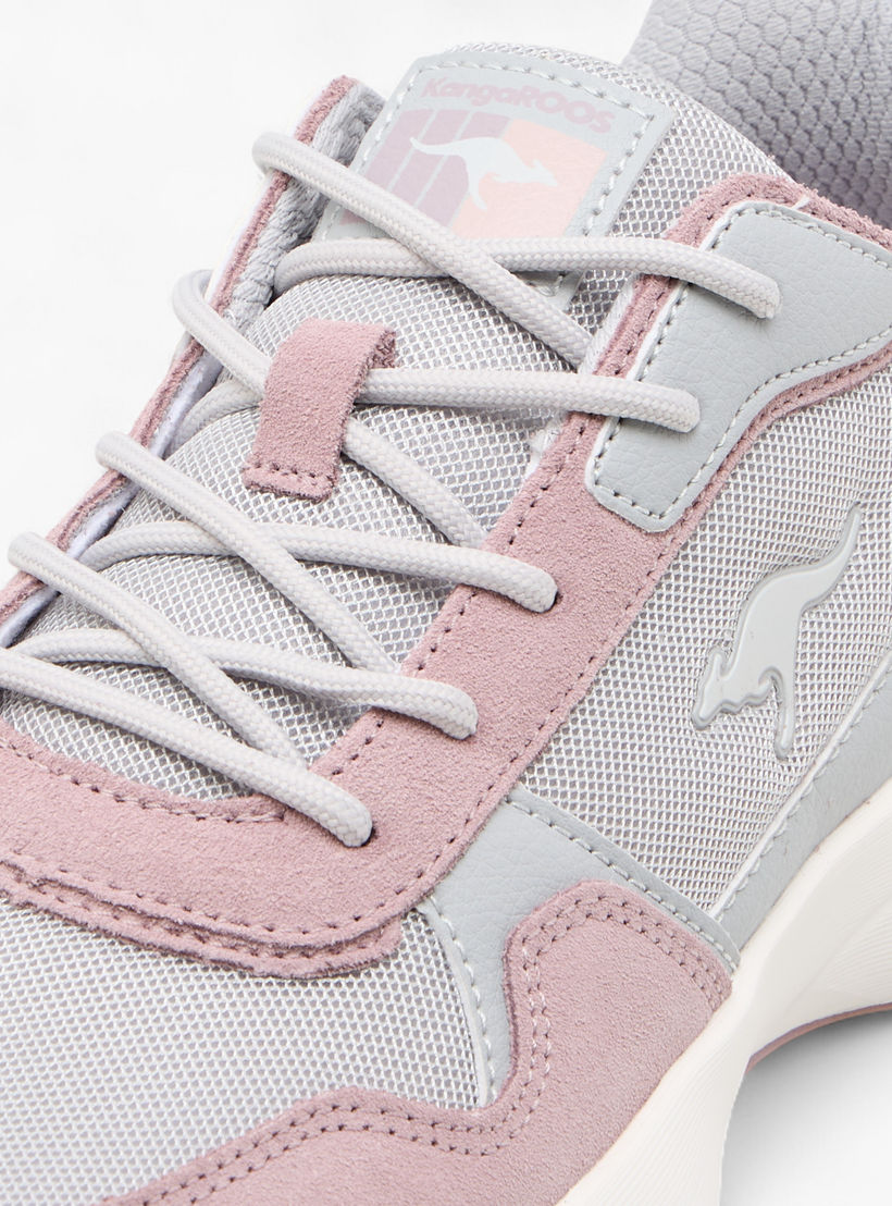 حذاء رياضي بقوالب ملونة ورباط للنساء من كانجاروس-women-shoes-sneakers-image-6