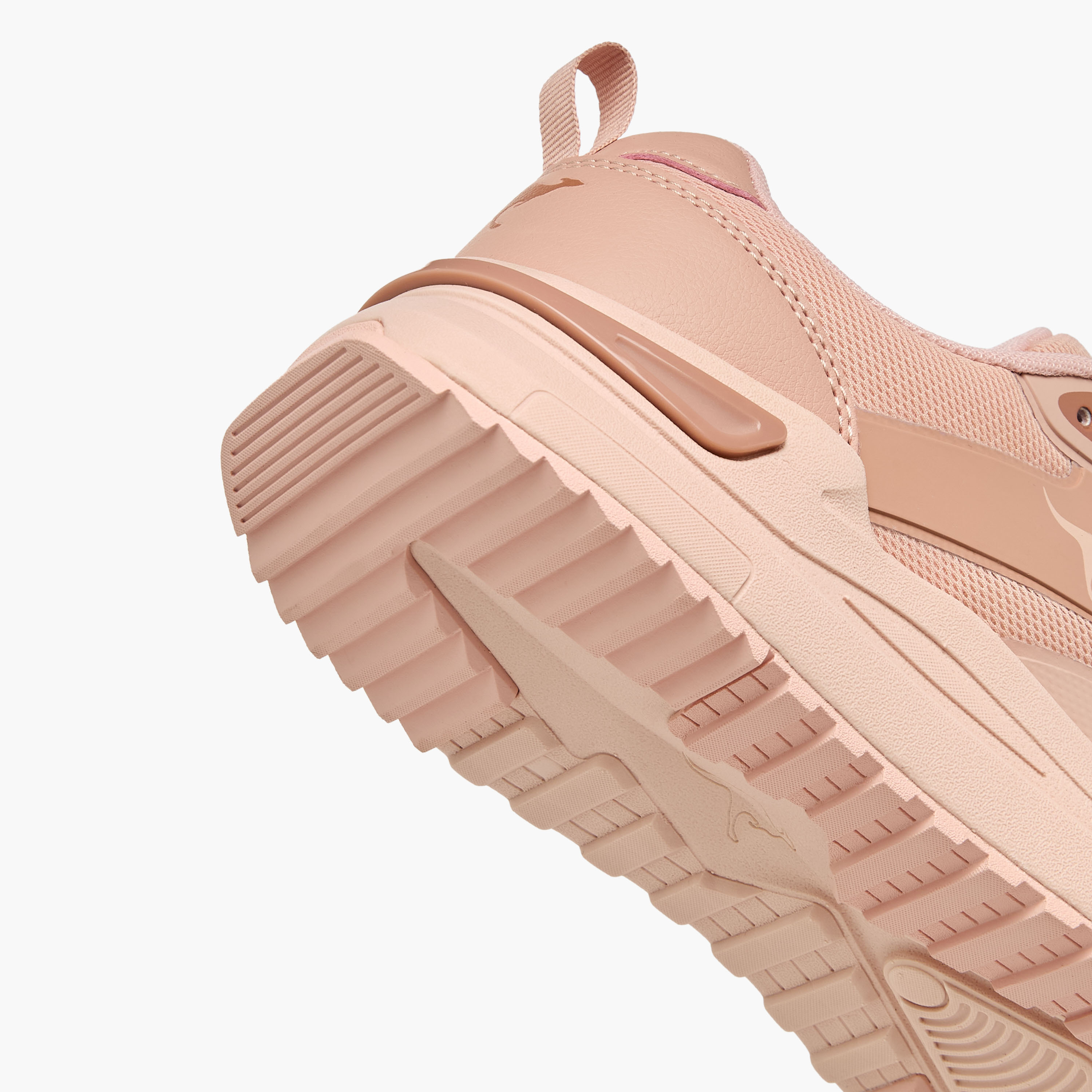 حذاء رياضي برباط إغلاق للنساء من كانجاروز-women-shoes-sports-image-5