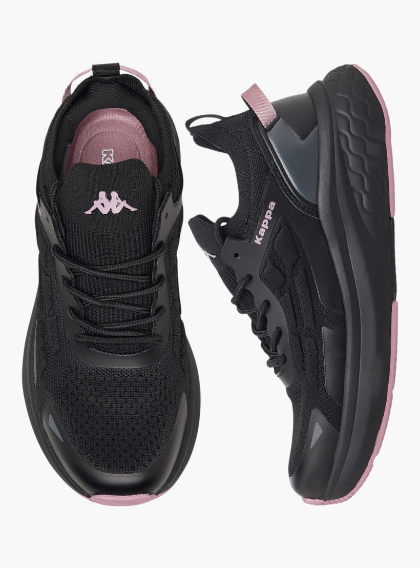 حذاء رياضي برباط إغلاق وطبعات شعار للنساء من كابا-women-shoes-sports-image-1